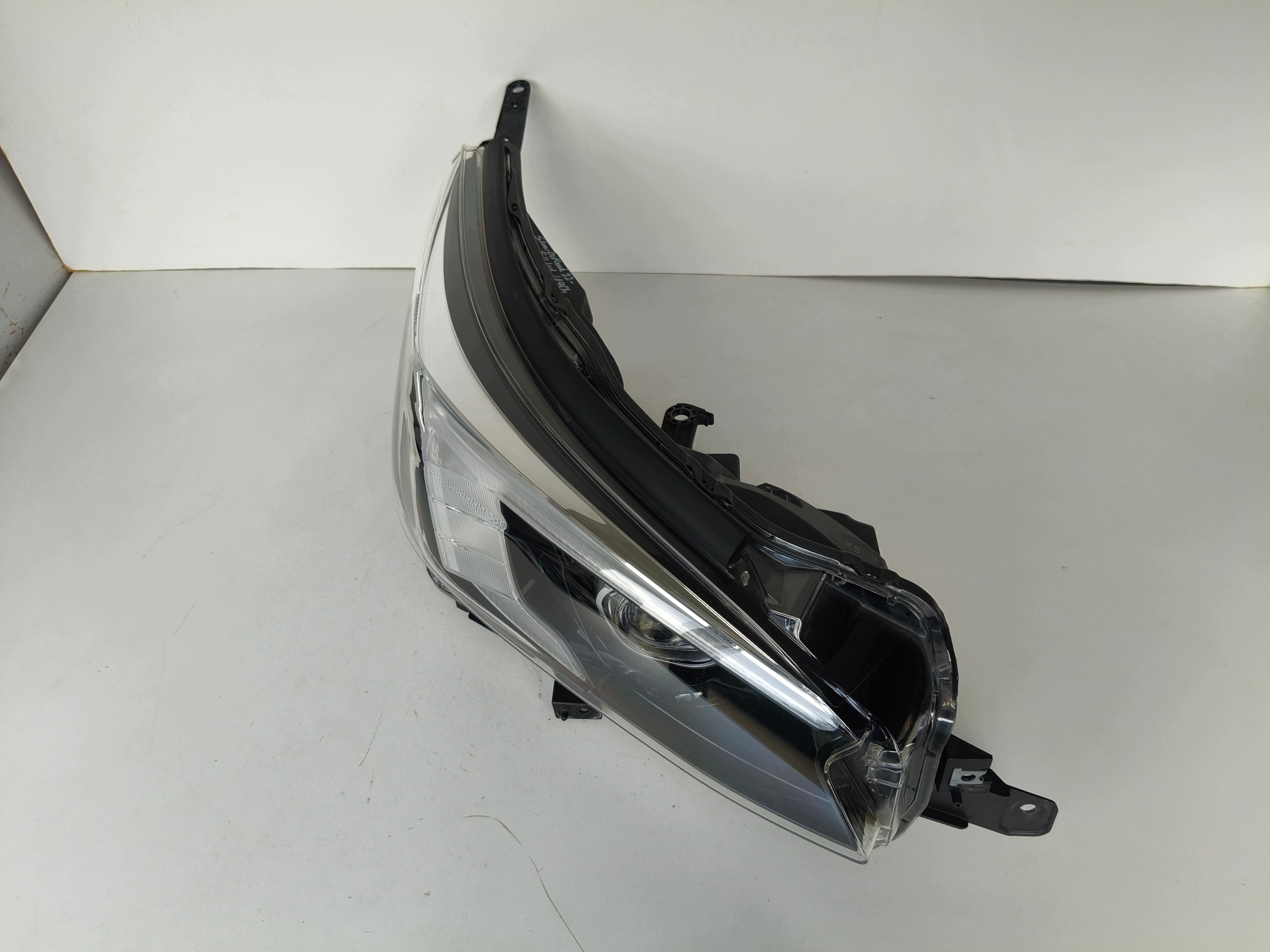 light right REFLEKTOR SUBARU OUTBACK 22- LIFT FULL LED