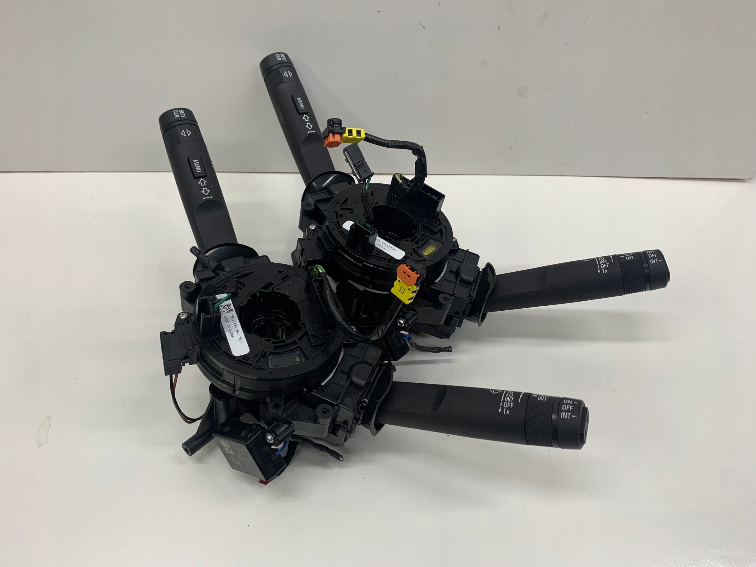 OPEL CORSA Е ПЕРЕМИКАЧ ОБ'ЄДНАНІ +TASMA 39011423