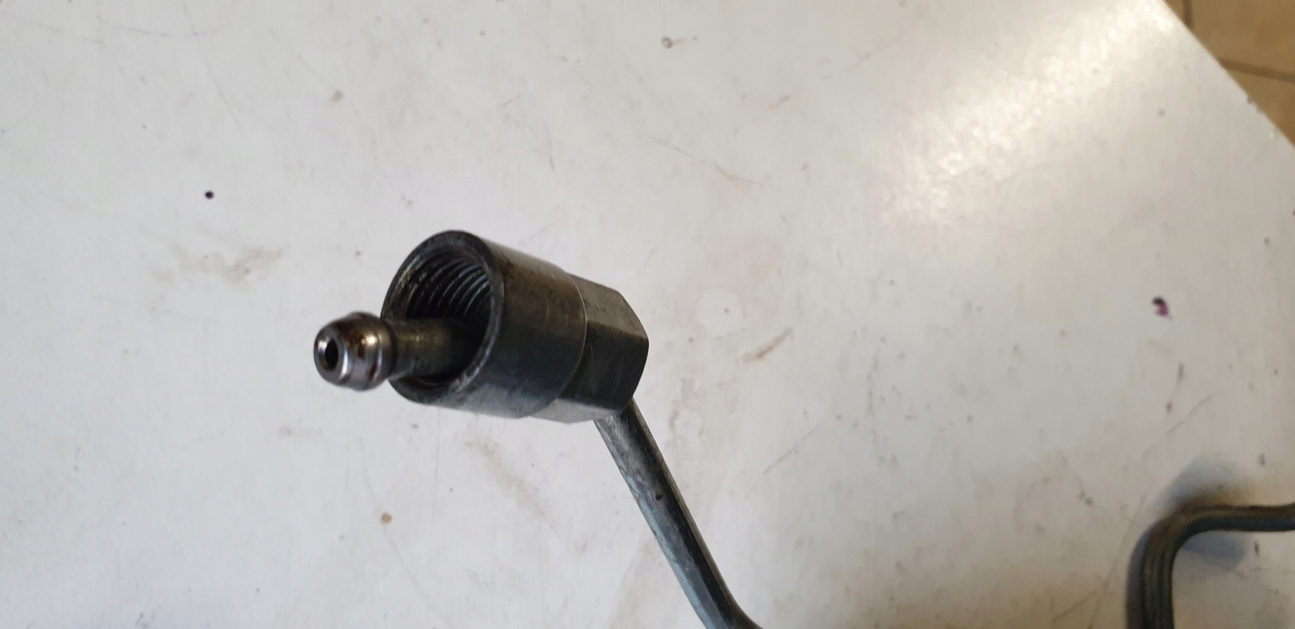fuel line PALIWOWY VOLVO XC90 II 2.0 D5 OE
