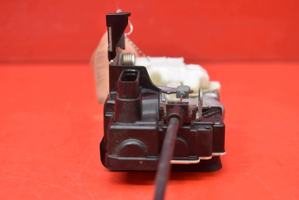 lock door right front front EU 31391823 VOLVO V40 2 II 12-16