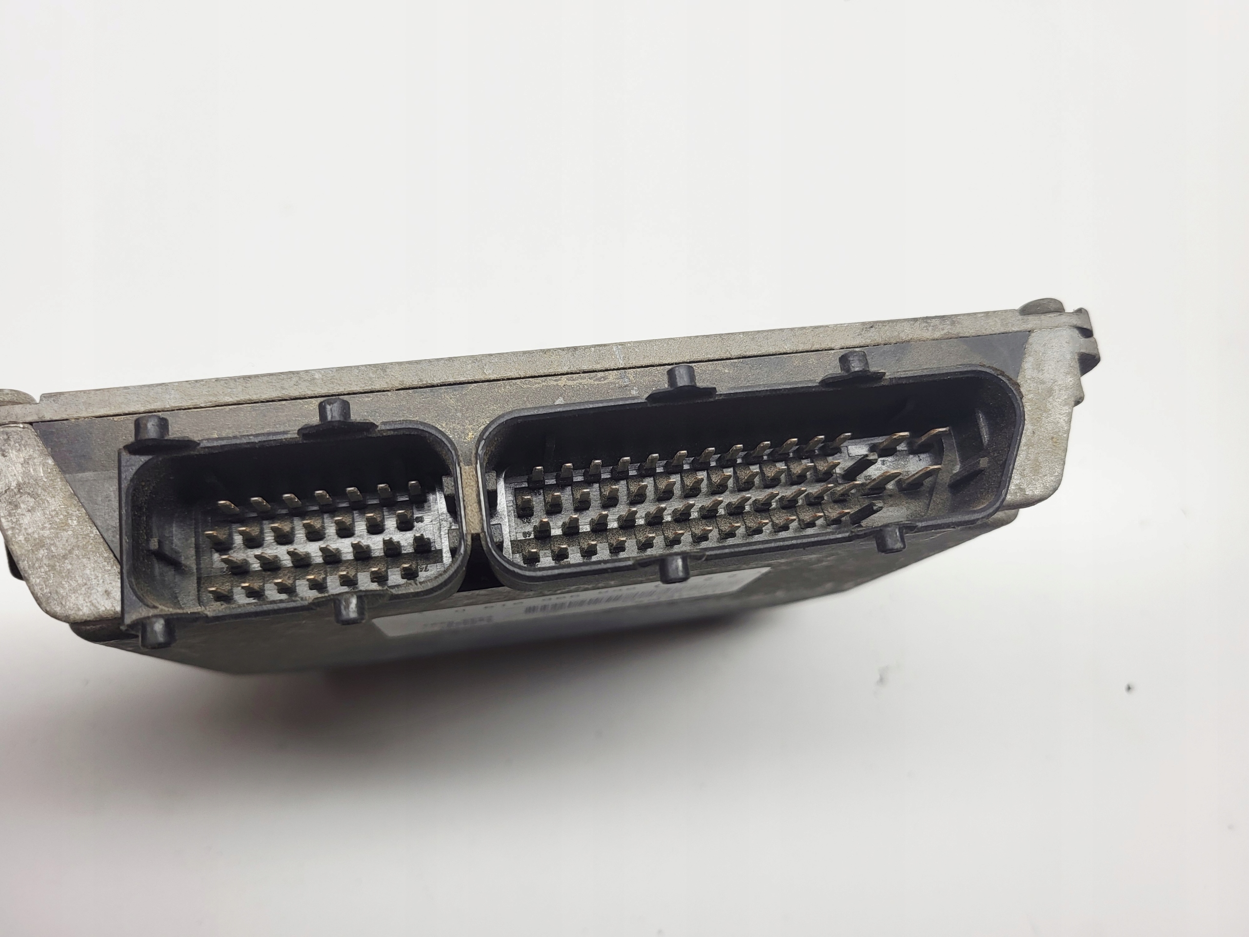 computer control unit of the engine AUDI A3 8L 1.6B 06A906019D