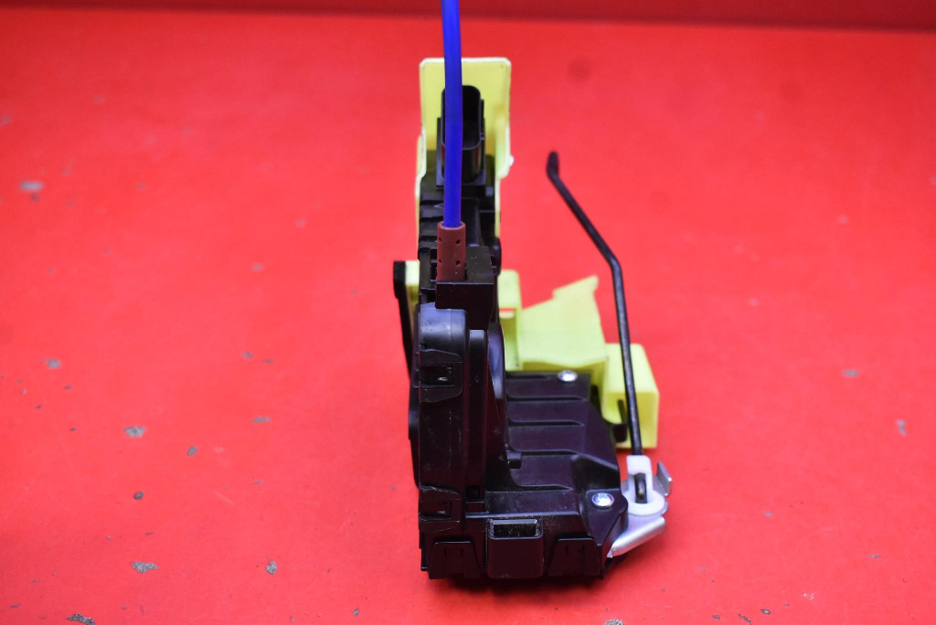 lock door left front front EU 81310-R2010 KIA SPORTAGE 5 V 21-25