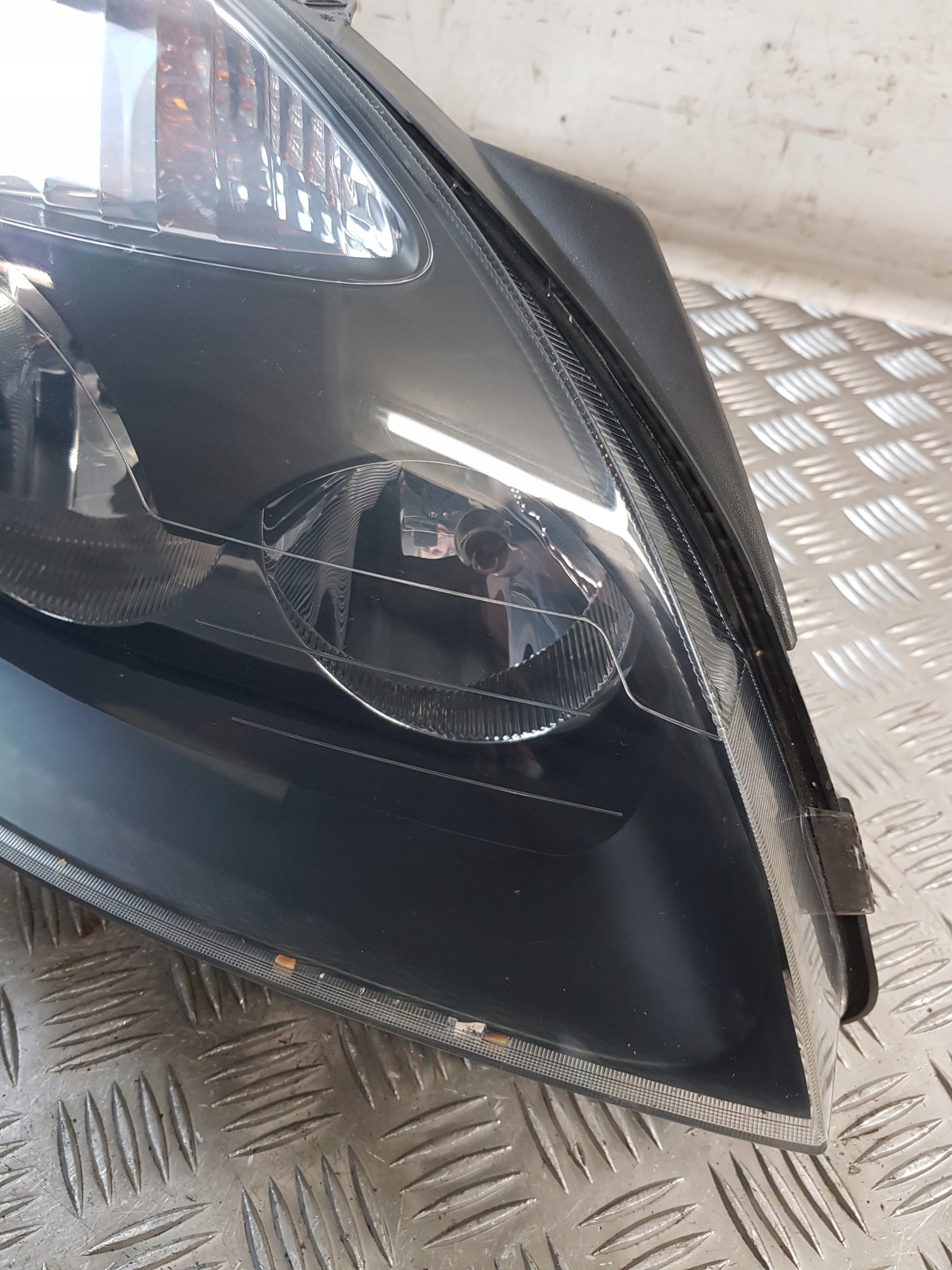 light right front 8200228792 RENAULT THALIA and LIFT 04R- EUROPA