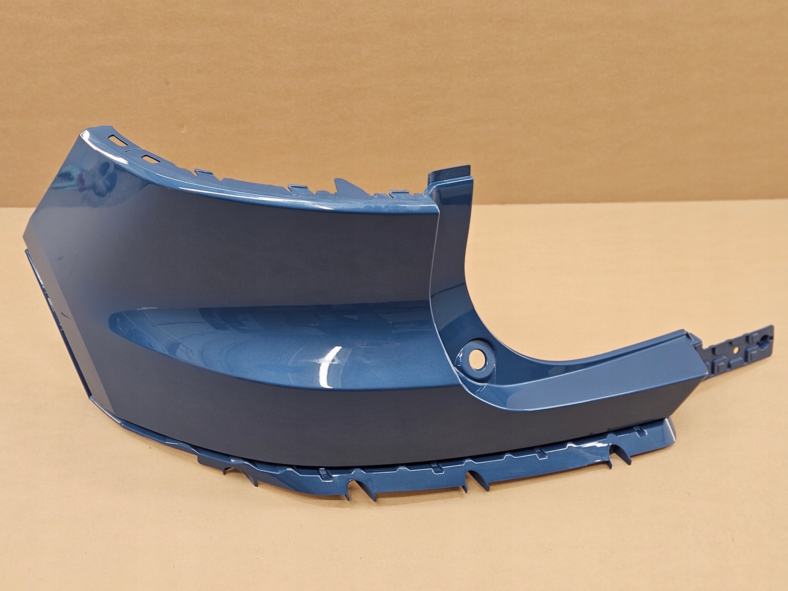 left corner bumper rear part VOLVO XC40 C40 W colour 734