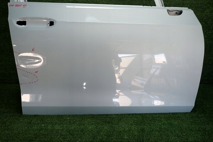VW GOLF VIII 8 door right front front