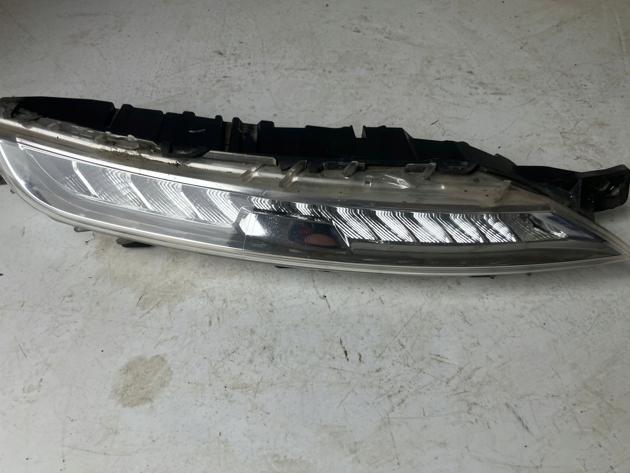 light LED DRL right front CITROEN C4 PICASSO II 9676036480 BDB #27