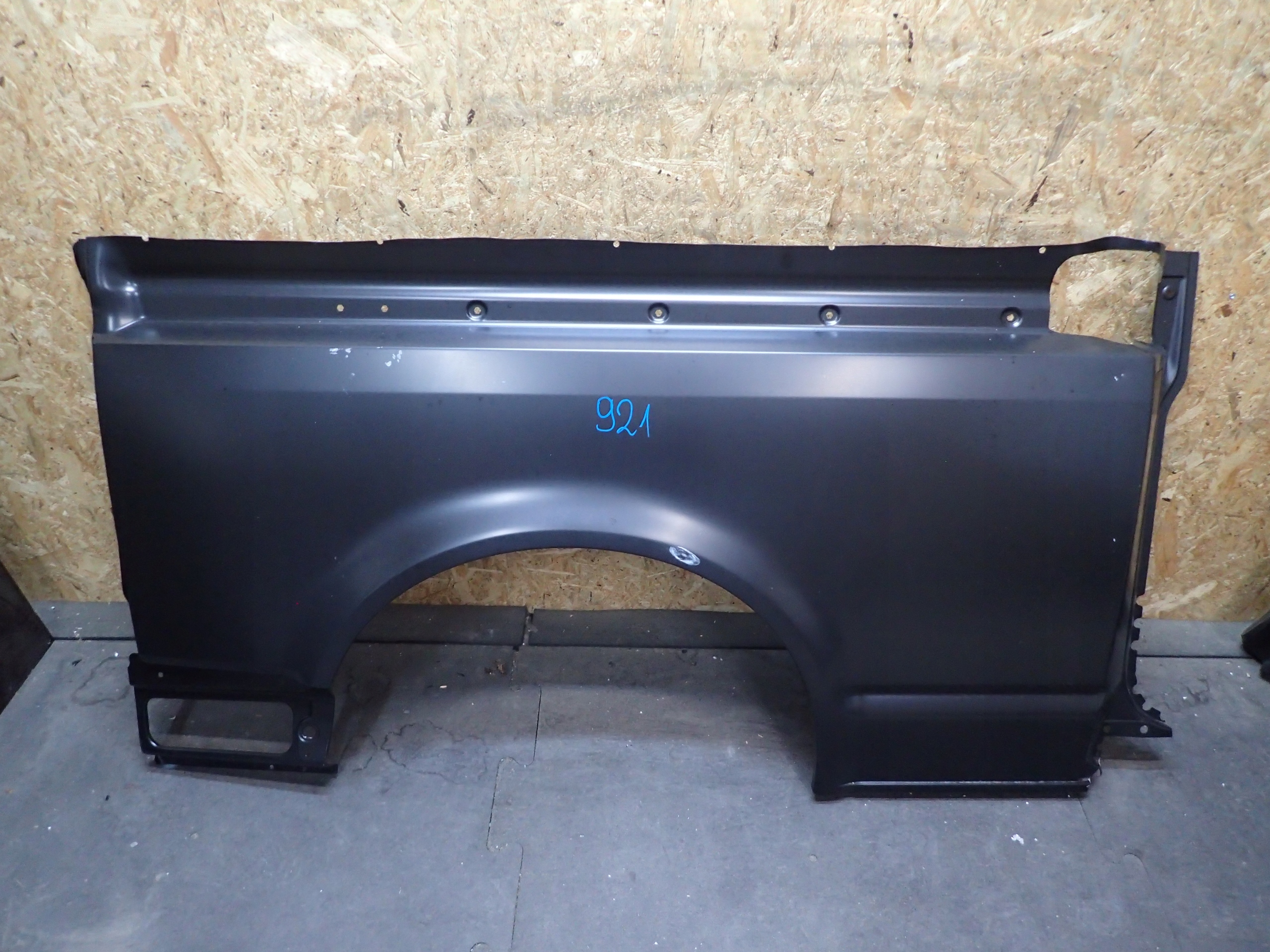 BŁOTNIK TYŁ PRAWY VW T5 T6