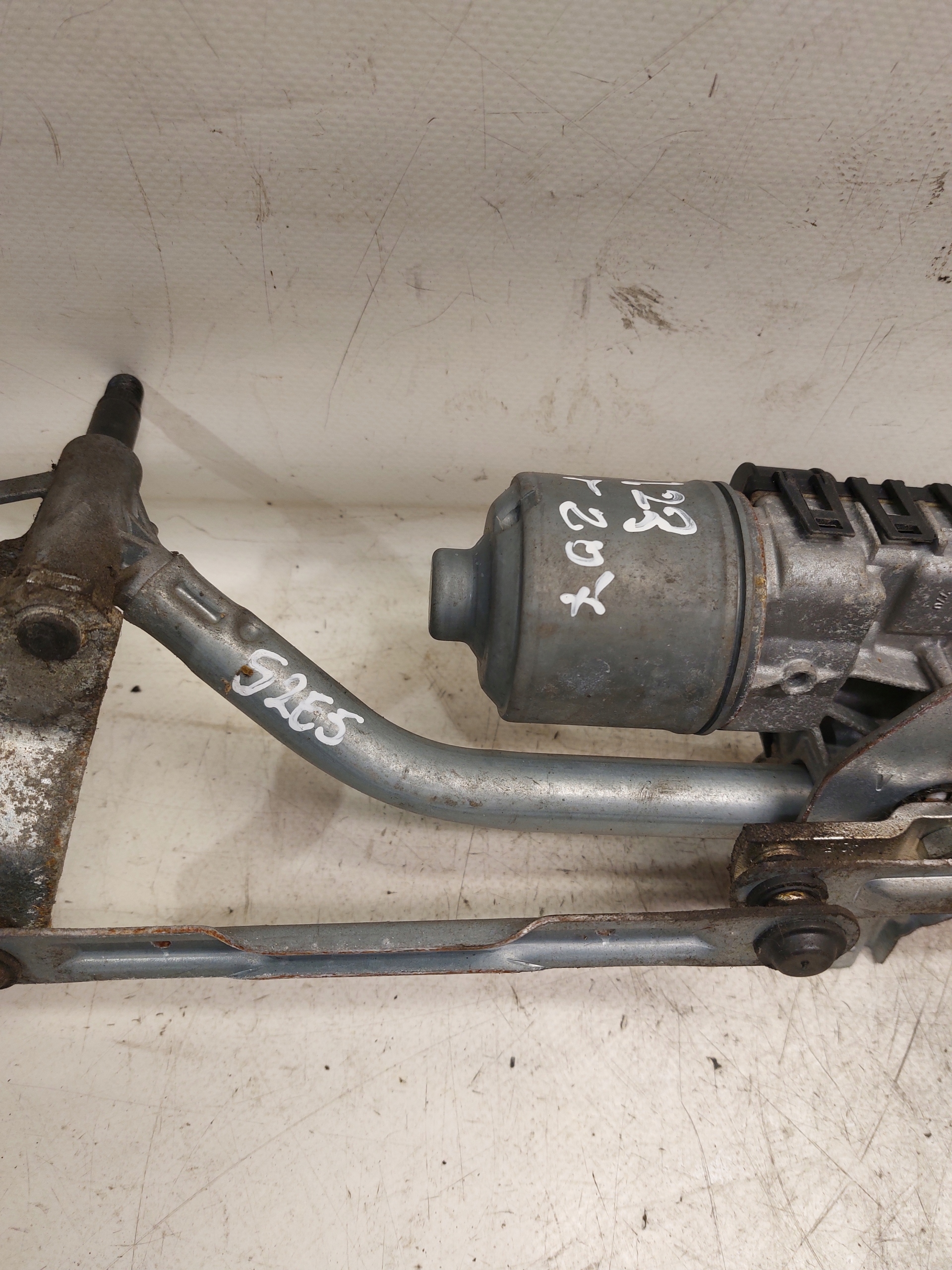 wiper mechanism front PEUGEOT 207 HB
