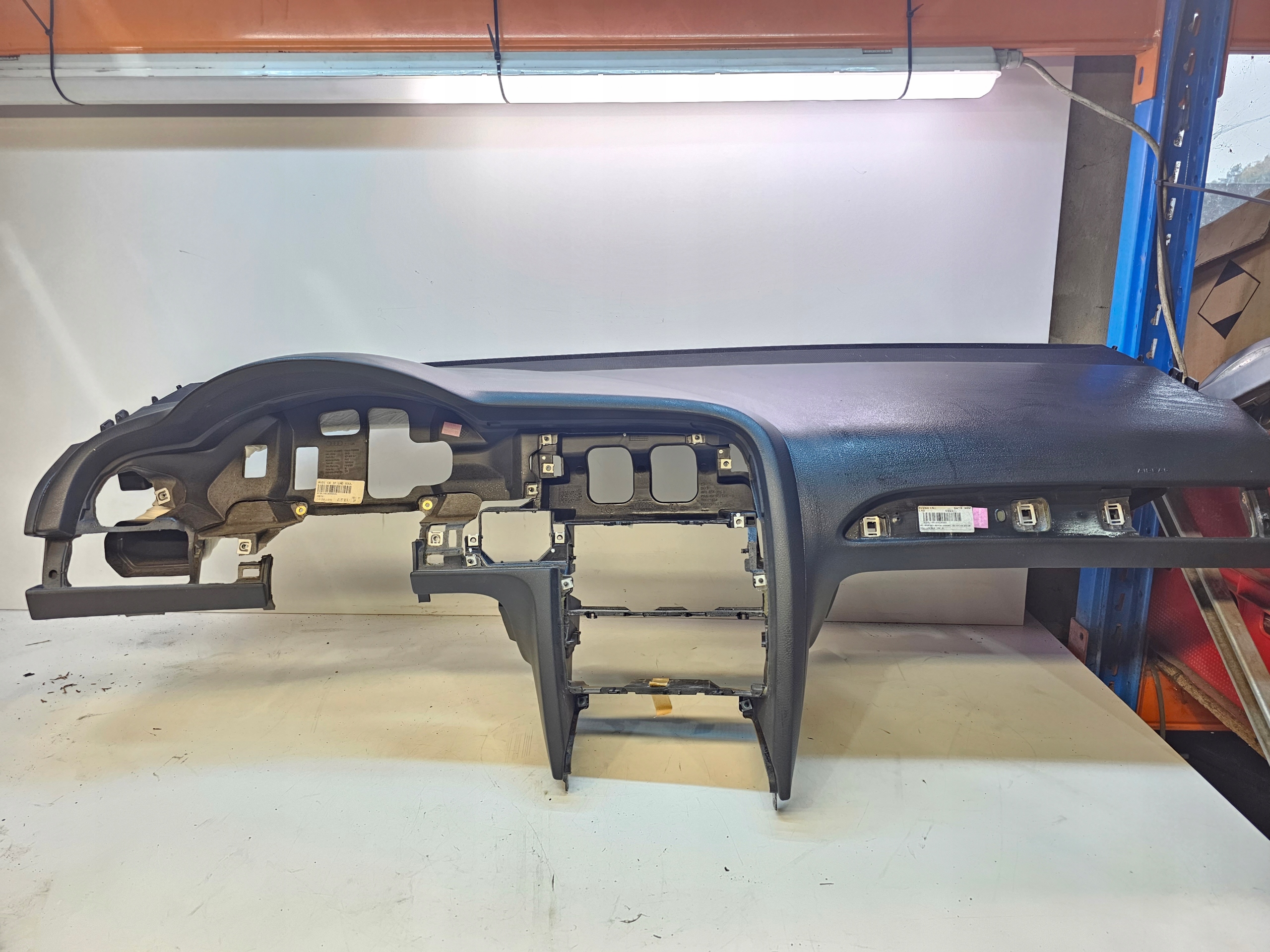 dashboard cockpit console AUDI A6 C6 4F1857041R EUROPA