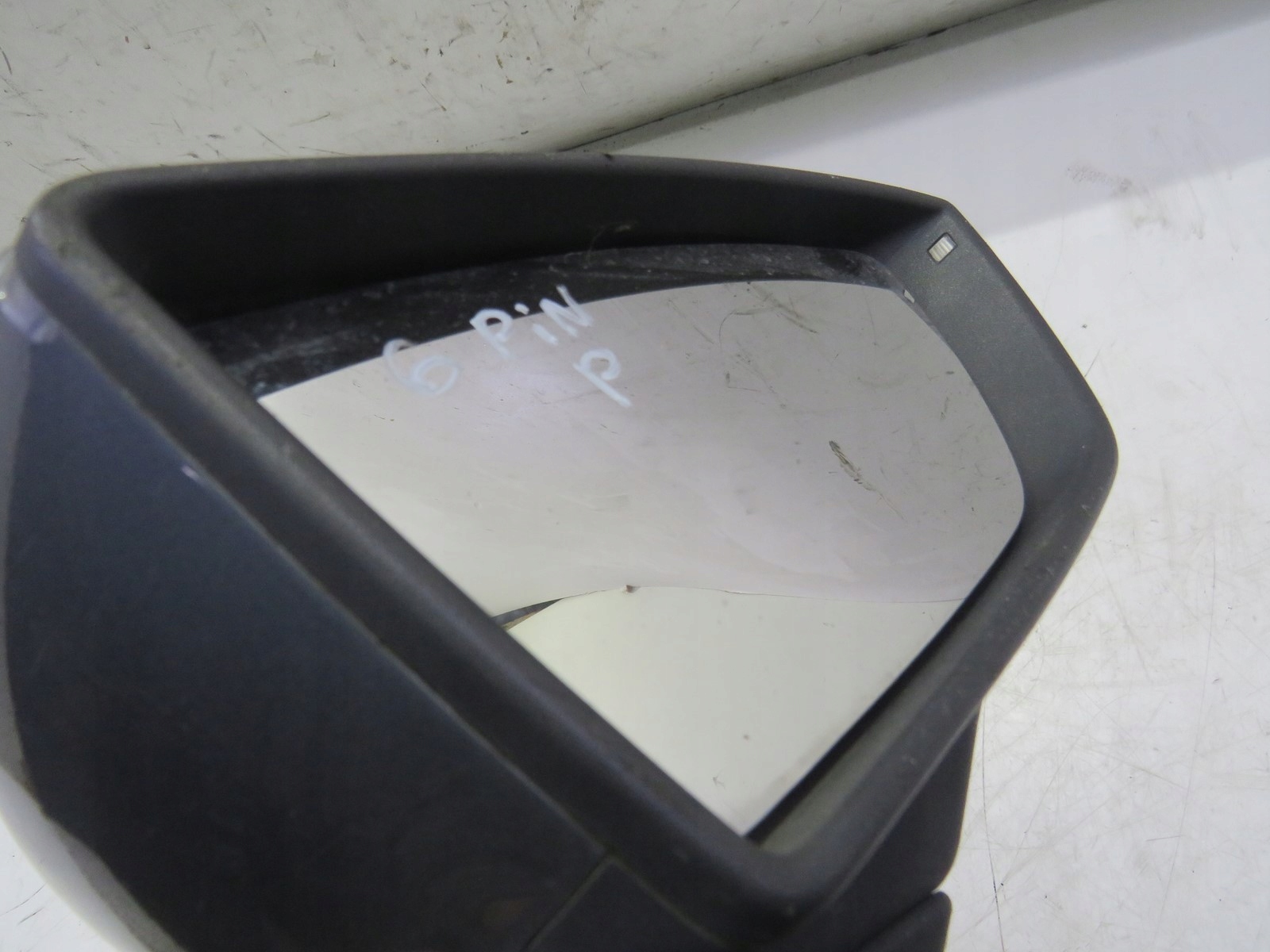 зеркало правое 6 пин LX7R Leon III 5F