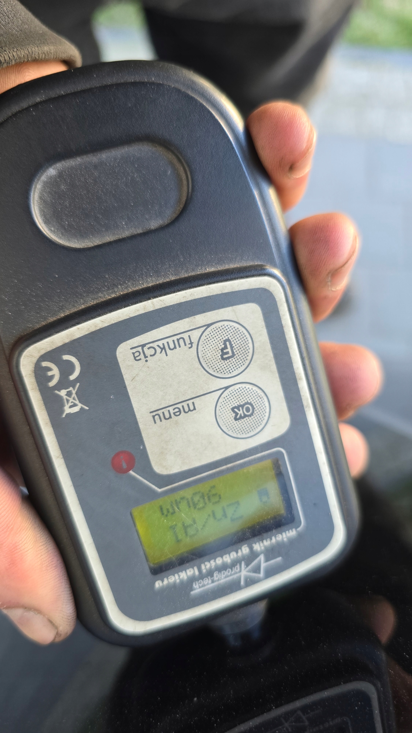 MASKA POKRYWA SILNIKA AUDI A4 B9 LIFT 19- LY9B Wersja Europejska