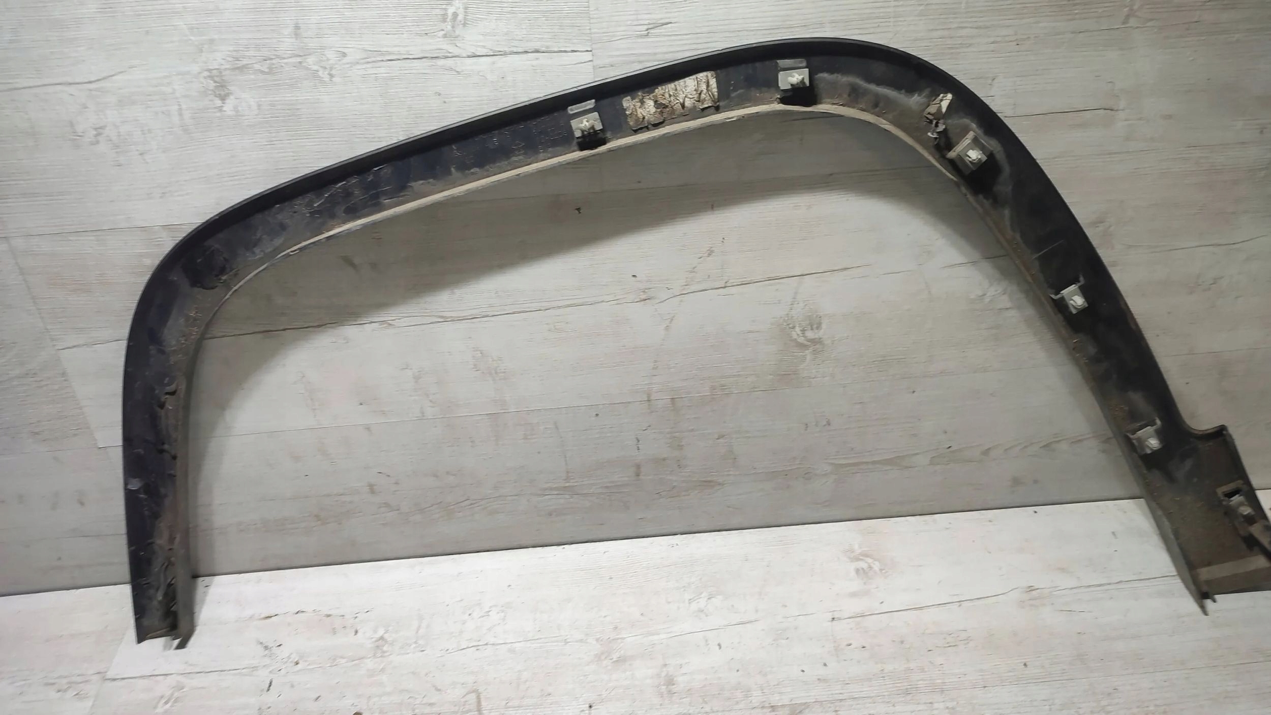 Jeep Cherokee 2015 front right moulding cap for fender front