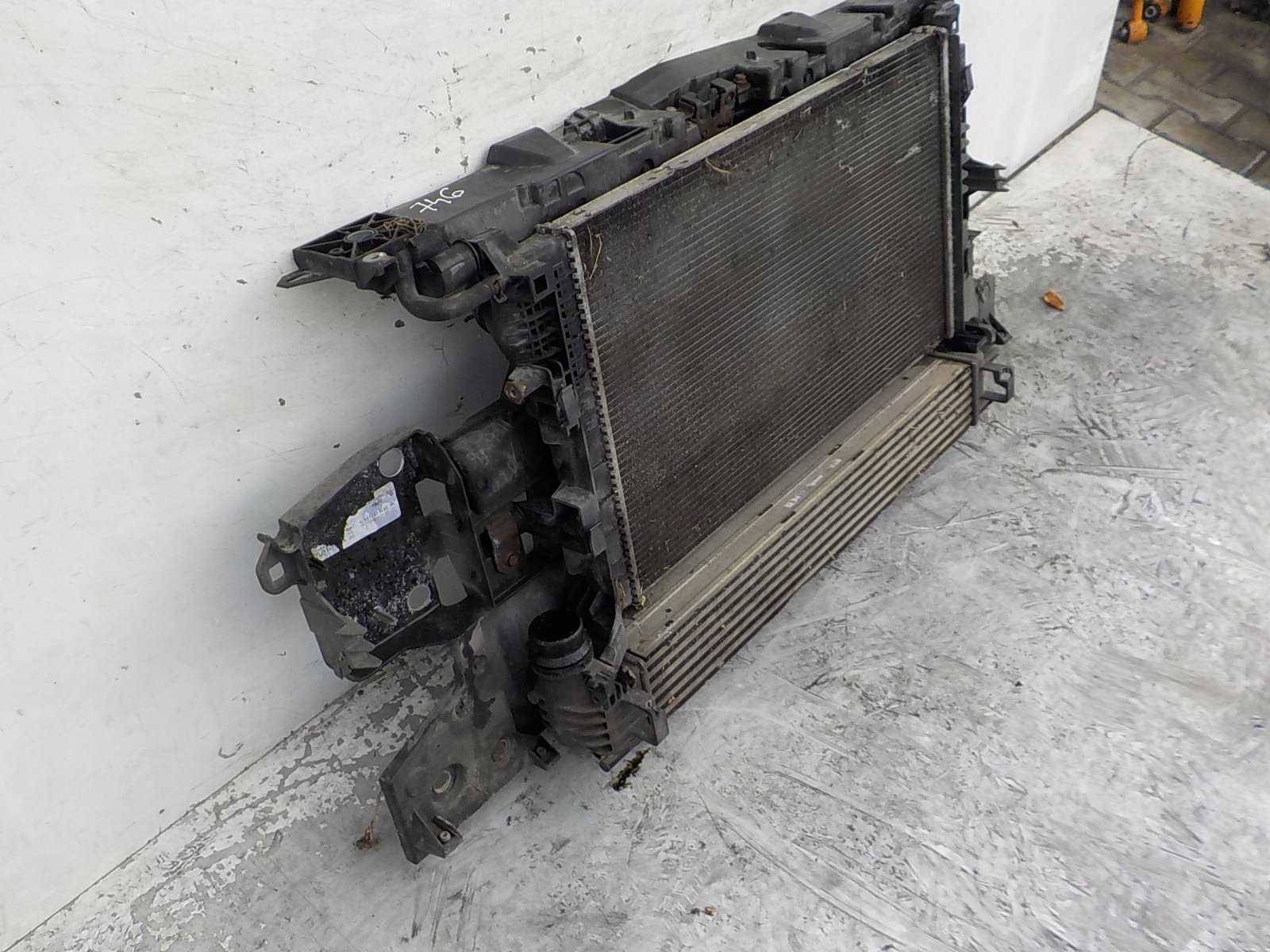 746 RENAULT MEGANE III 1.9 DCI support panel for radiators sider radiator