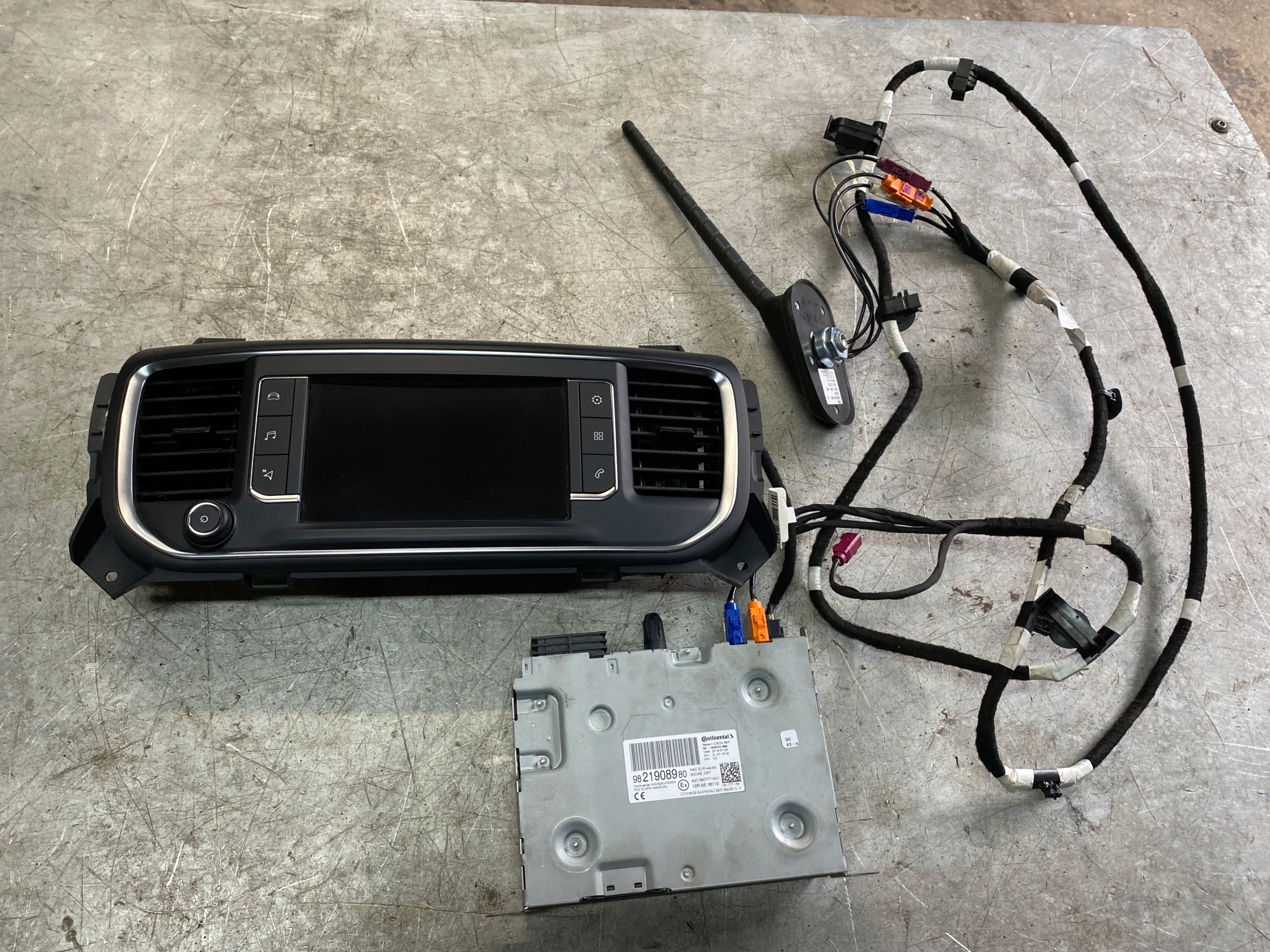 NAWIGACJA RADIO ANTENA OKABLOWANIE PEUGEOT EXPERT III TRAVELLER KOMPLET