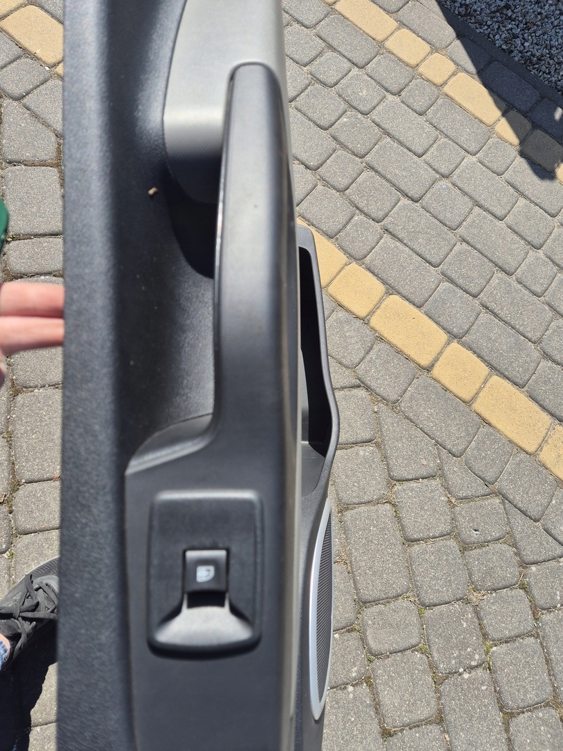 side upholstery door right front RENAULT TRAFIC 3 OPEL VIVARO B 1409253x