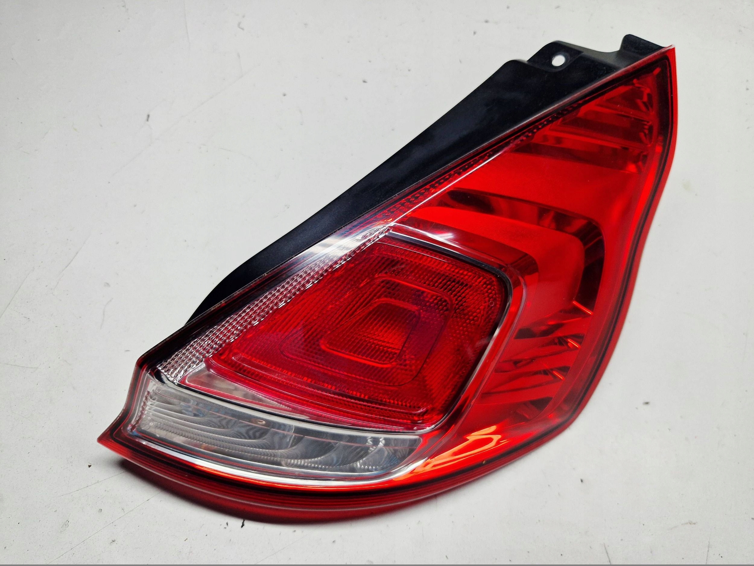 light rear right FORD FIESTA MK7 LIFT C1BB13404A