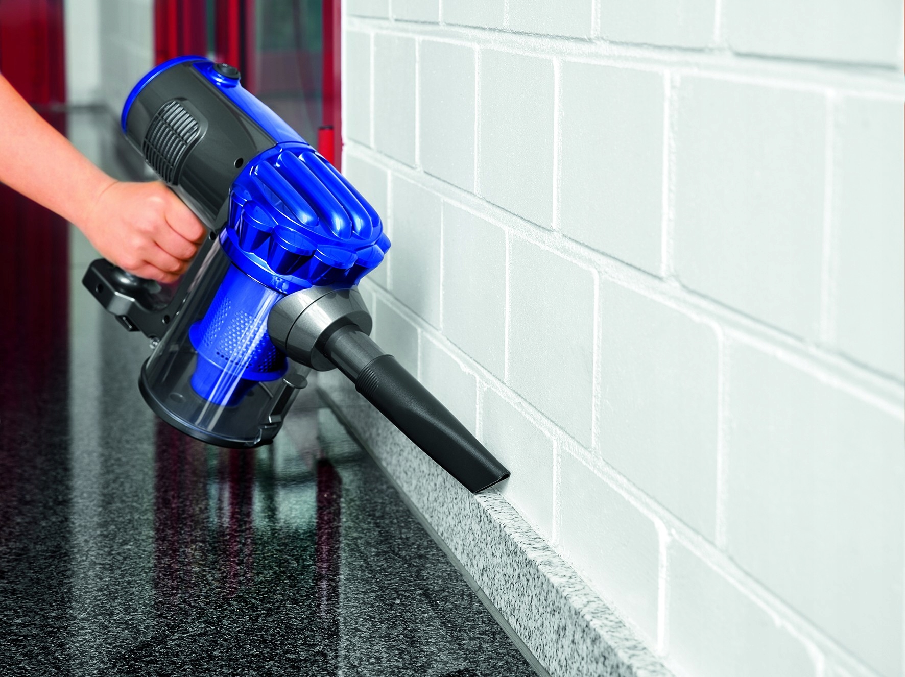 ODKURZACZ PIONOWY RĘCZNY 2W1 BOMANN BS 1948 CB Marka Bomann