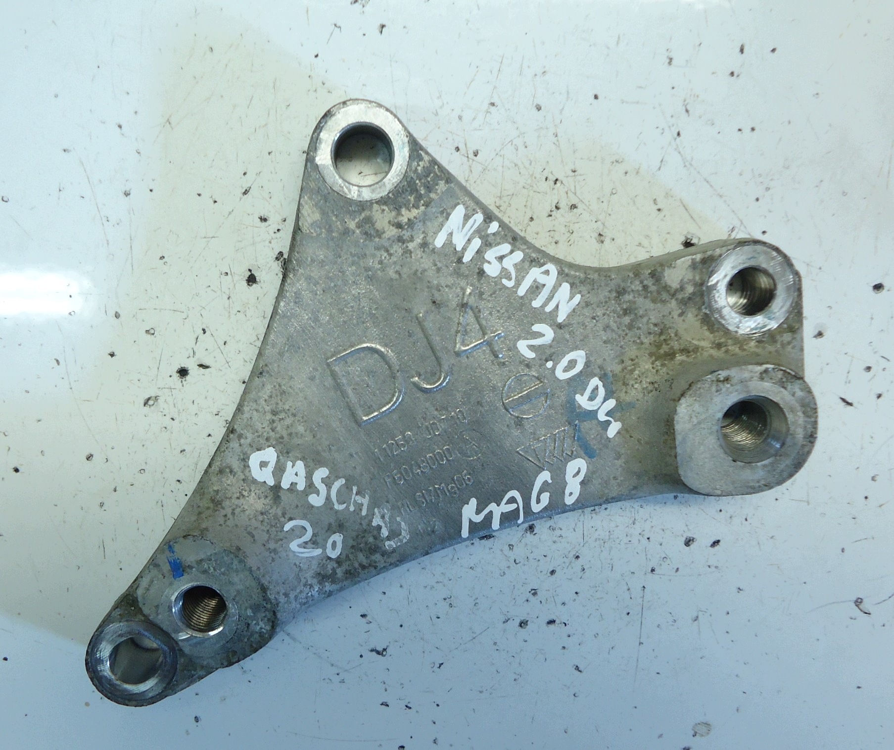 NISSAN QASHQAI 2.0DCI držač mjenjača 11253JD710