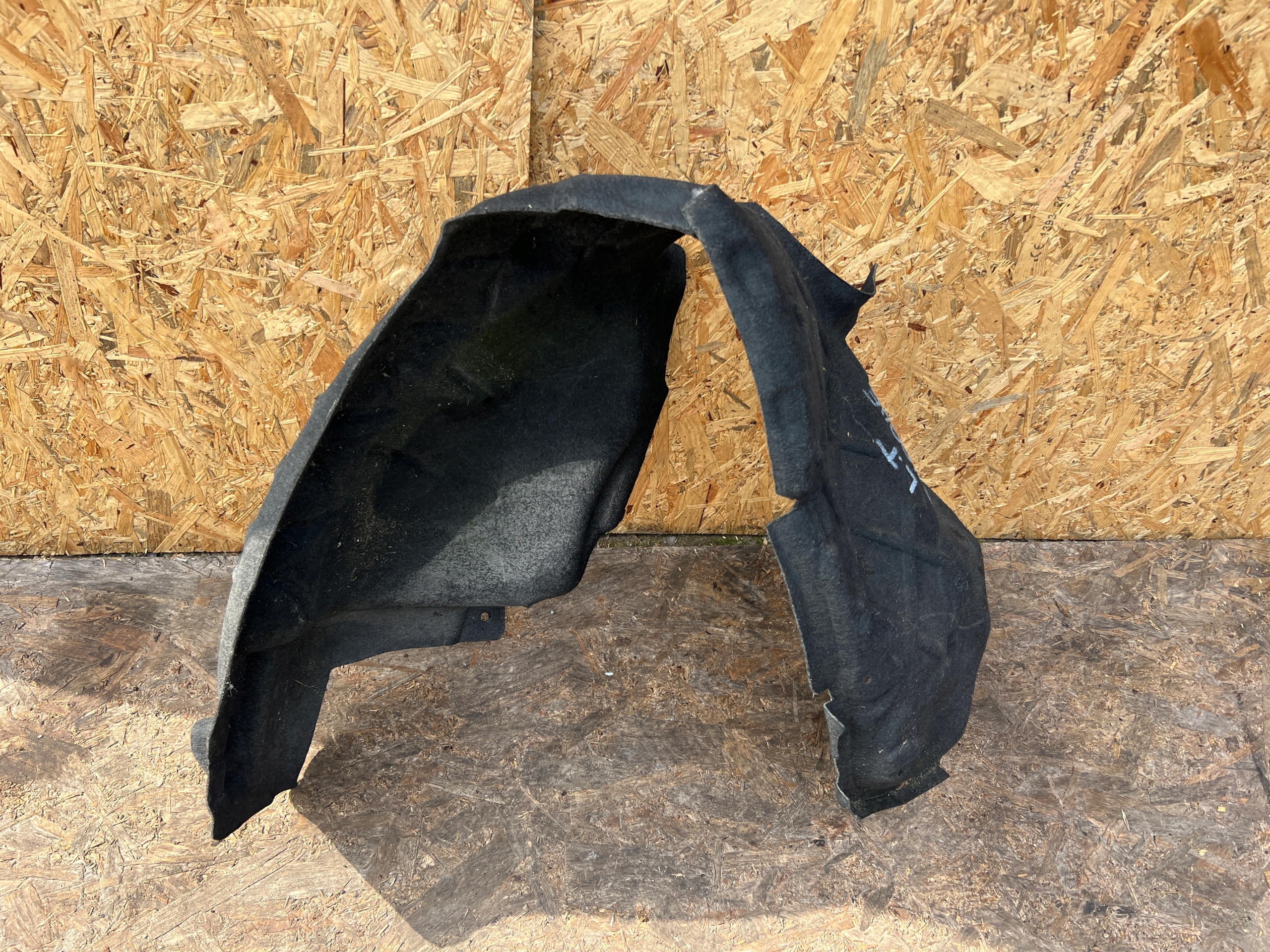 mudguard left rear part RANGE ROVER EVOQUE L538