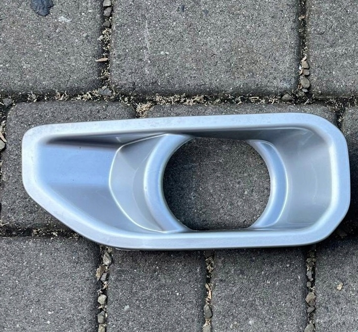 RAMKA HALOGENU OSŁONA OBRAMÓWKA PRAWA JEEP WRANGLER JL GLADIATOR