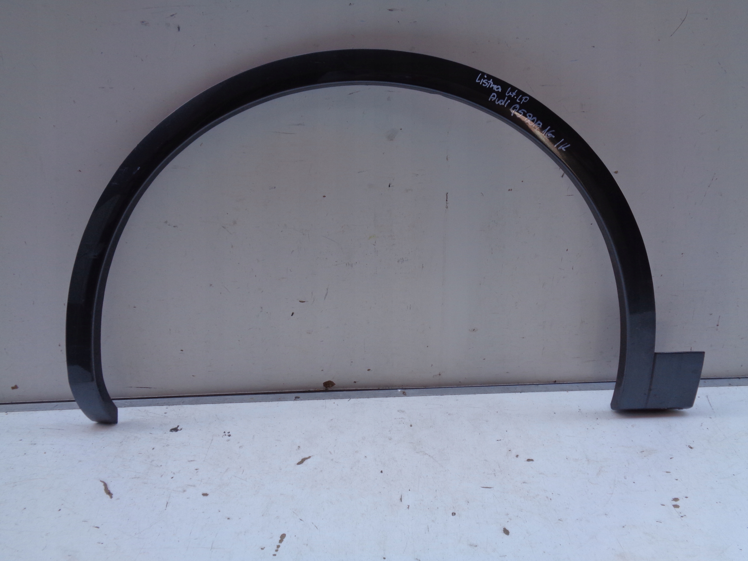 НАКЛАДКА КРИЛА ЛІВА ПЕРЕДНЯ AUDI Q50a 16- S-LINE