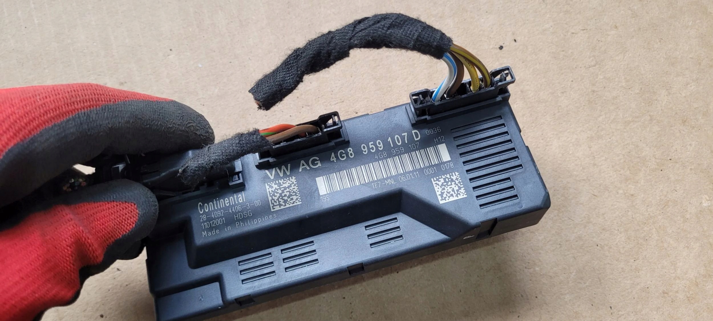 A7 4G module control unit of the opening bonnet A7 4G 4G8959107D