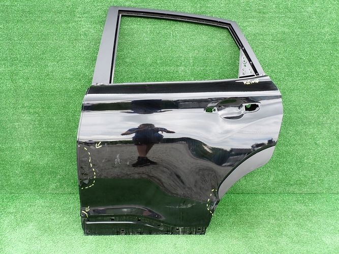 HYUNDAI KONA door left rear. rear part
