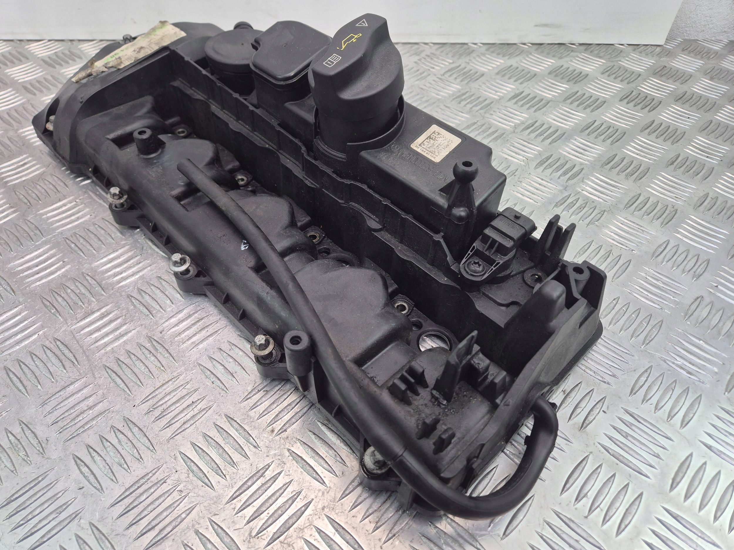 Mercedes C200 CDI W204 Abdeckung der Ventile A6460101130