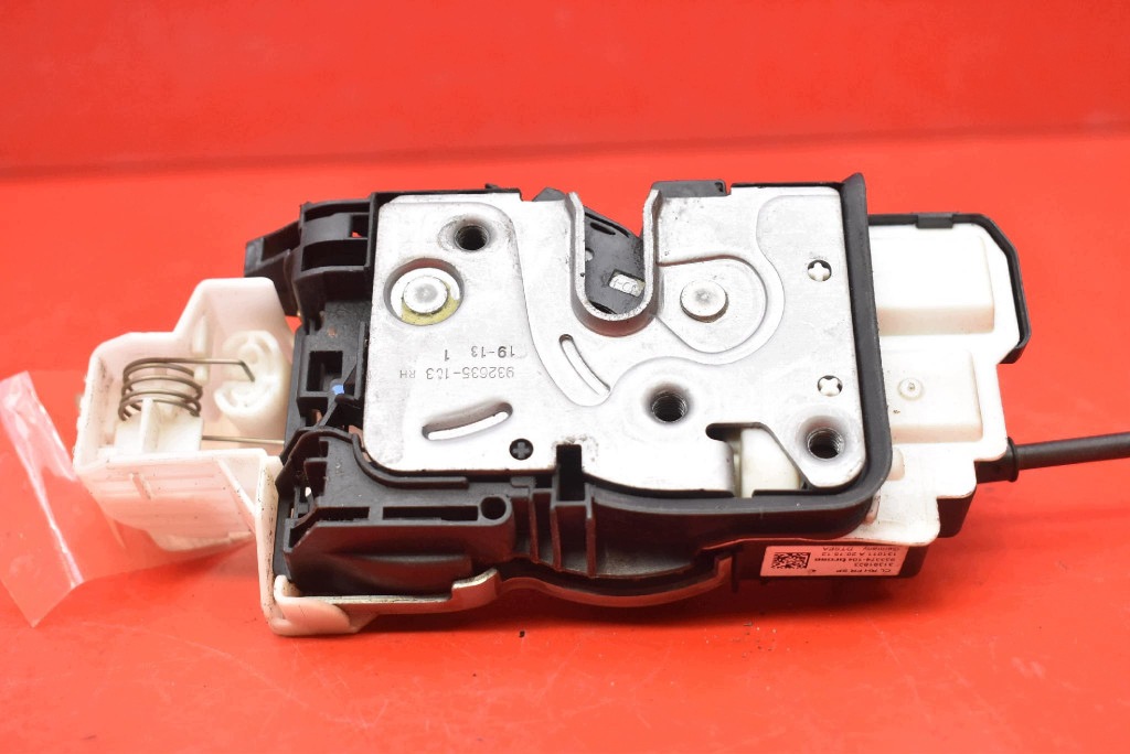 lock door right front front EU 31391823 VOLVO V40 2 II 12-16