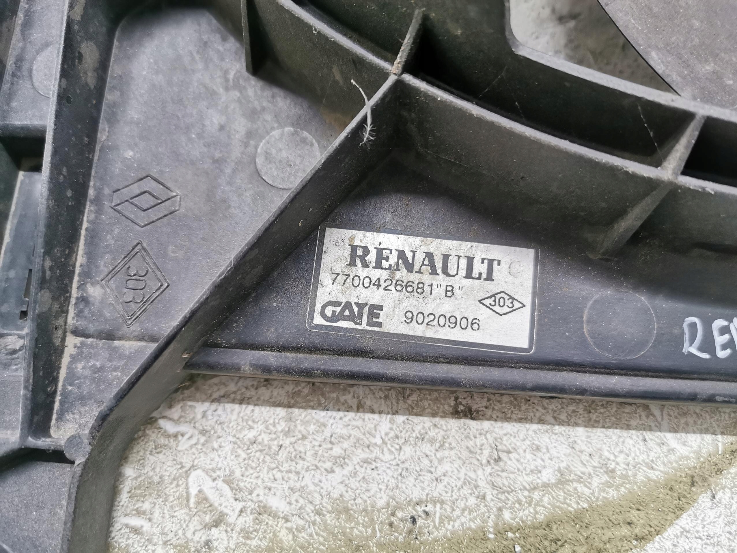 radiator fan RENULT MEGANE and 7700426681