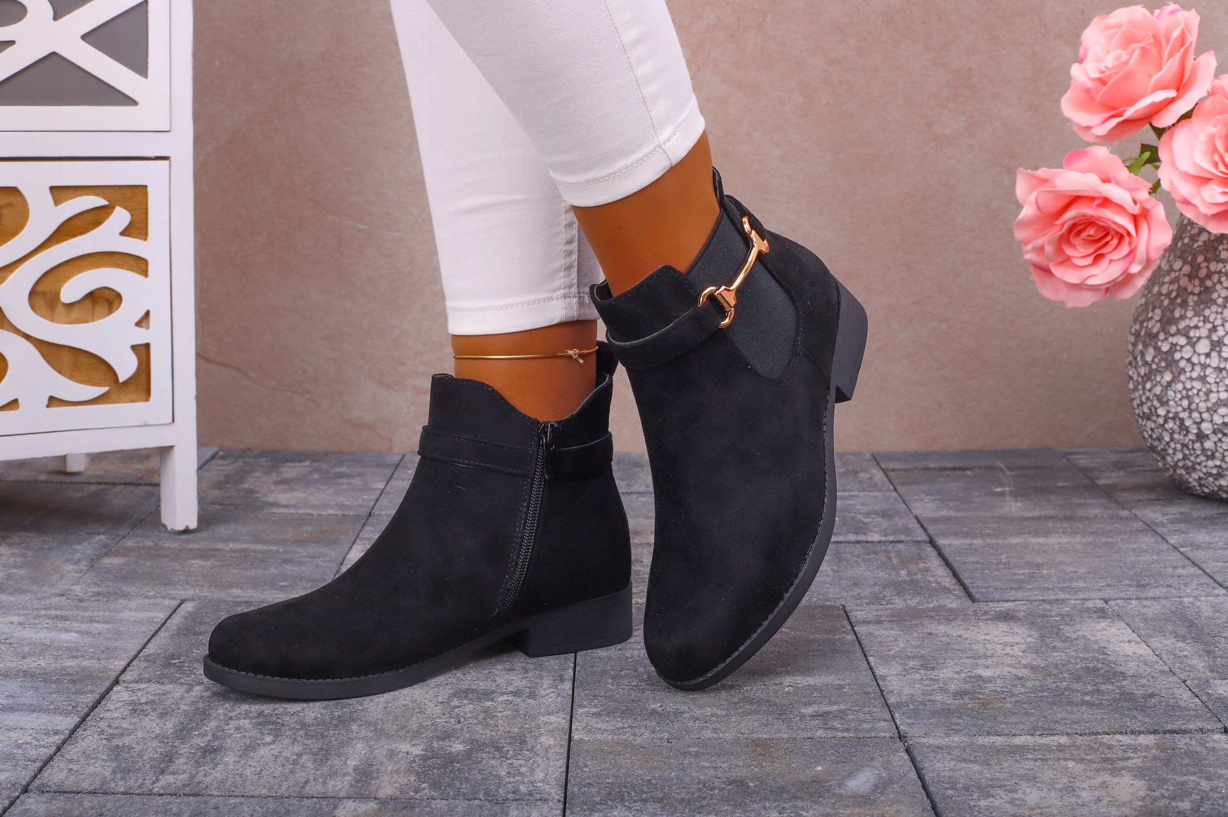 BOTKI DAMSKIE WIOSENNE ZAMSZOWE SZTYBLETY PŁASKIE Model Botki damskie