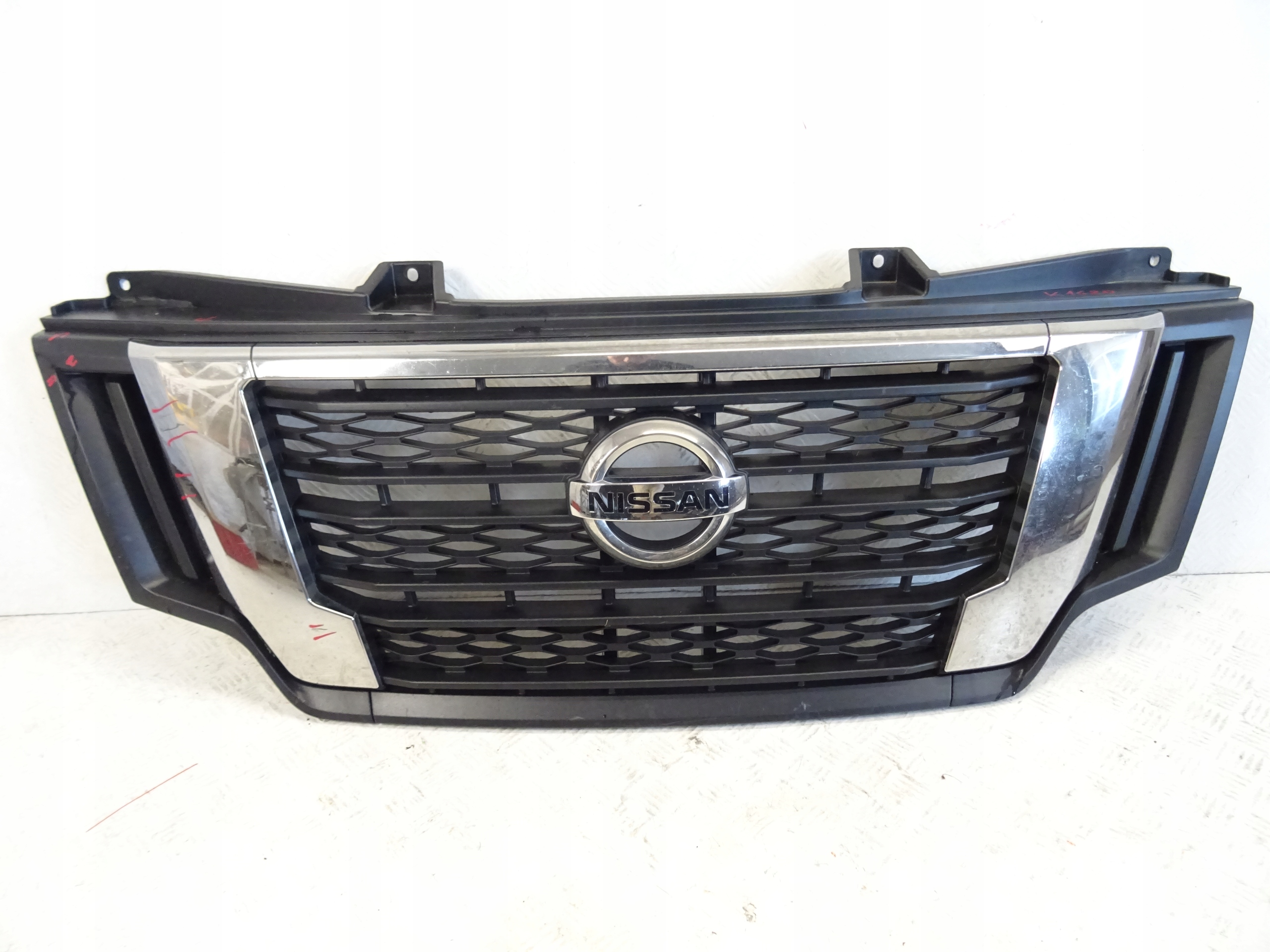 grill grille front front NISSAN NV400 LIFT 62310-8169R