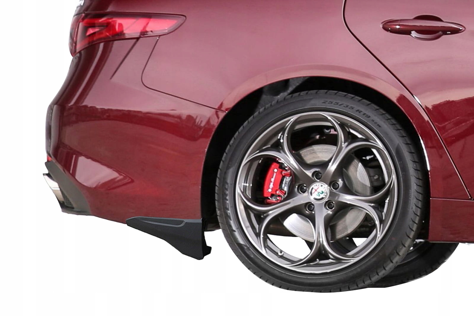 ALFA ROMEO GIULIA 2015 + БРЫЗГОВИКИ