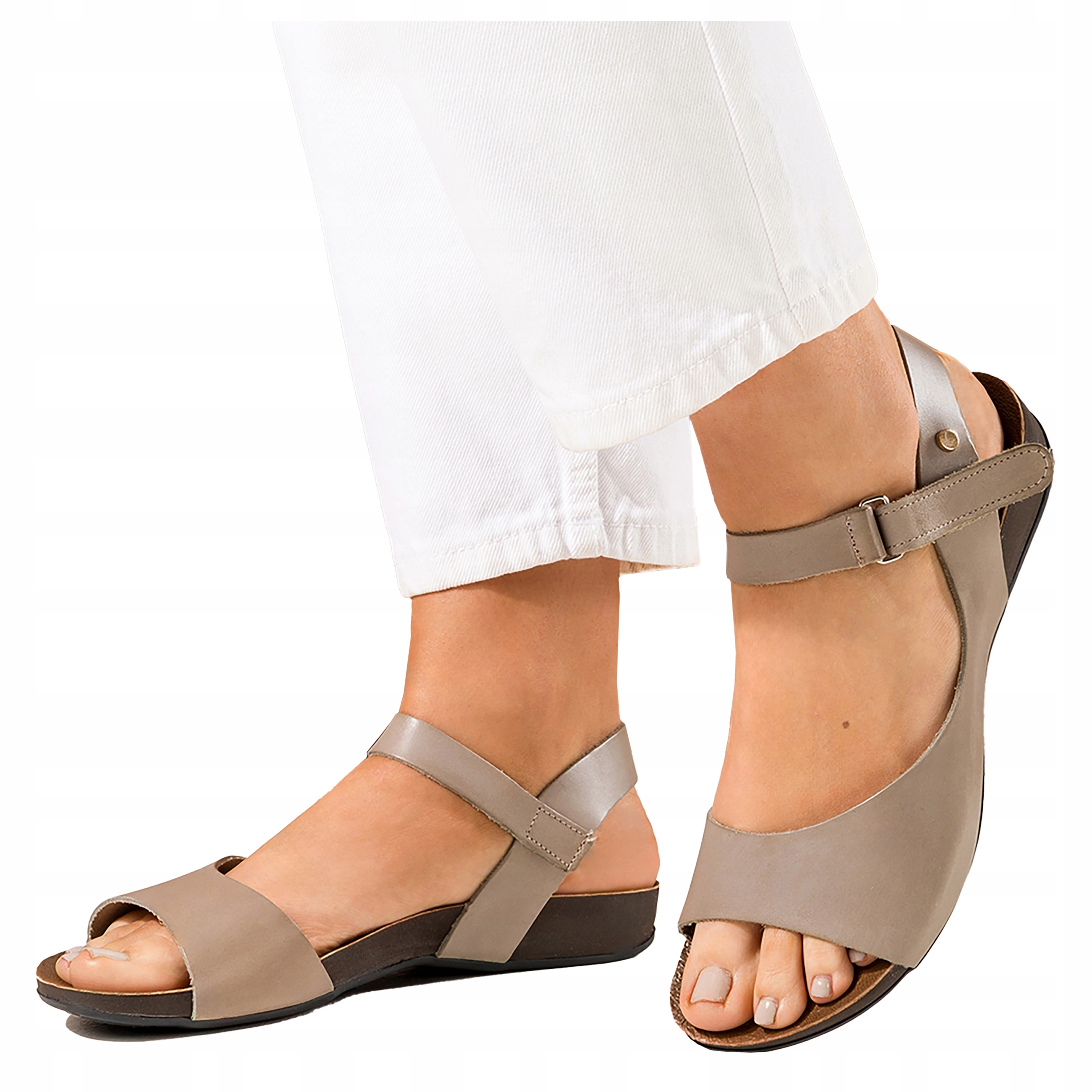 Béžové dámské kožené sandály ploché Na Suchý Zip Módní Polský výrobek, velikost 37