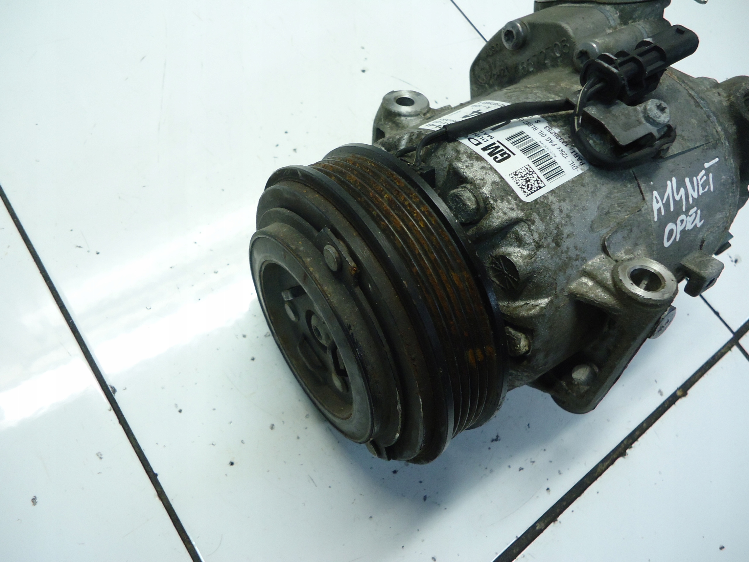OPEL ZAFIRA B 1.4T TURBO air conditioning compressor 13335253