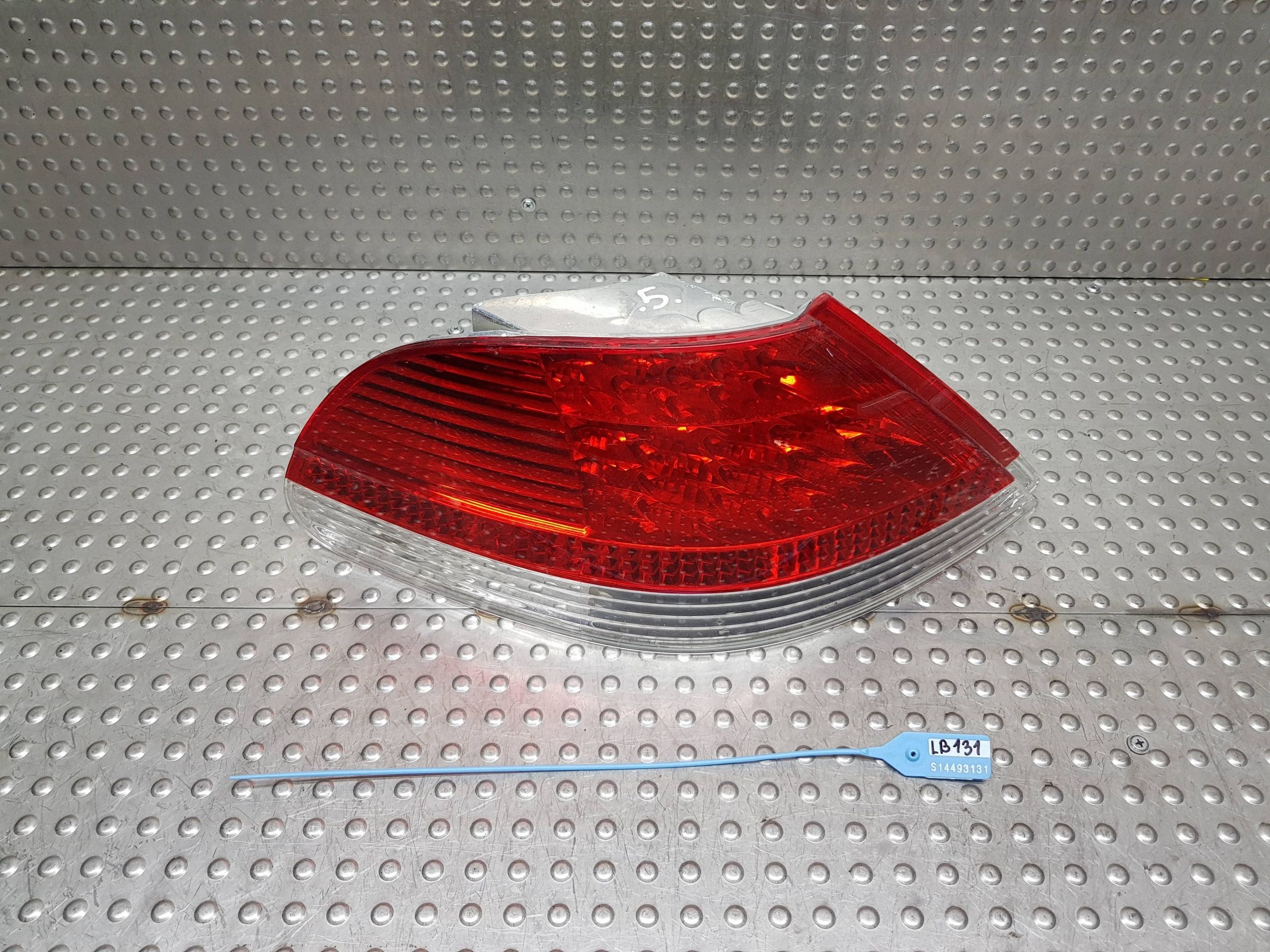 light left rear part 6914285 BMW 7 E65 without WKLADU
