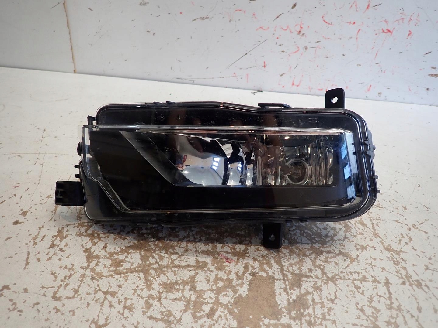 NEBELSCHEINWERFER LINKS VW CRAFTER II MAN TGE 17- 7C0941661A