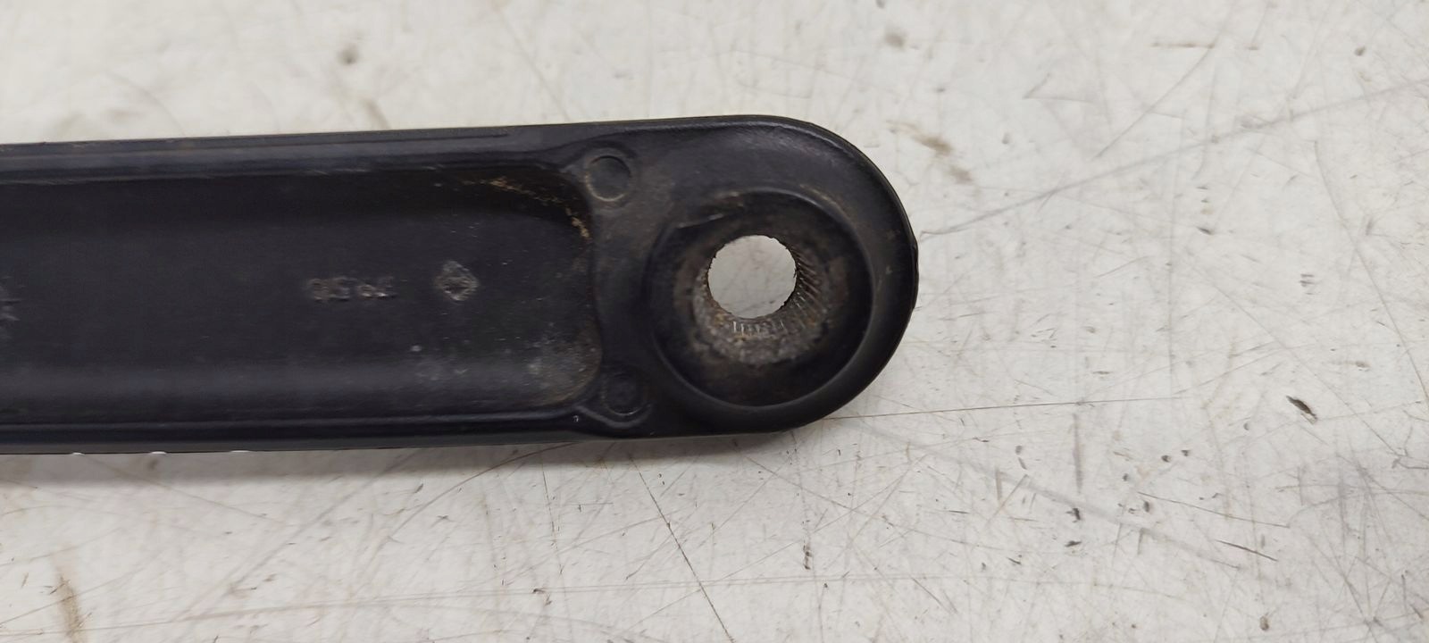 wiper arm left Audi A3 8P LIFT
