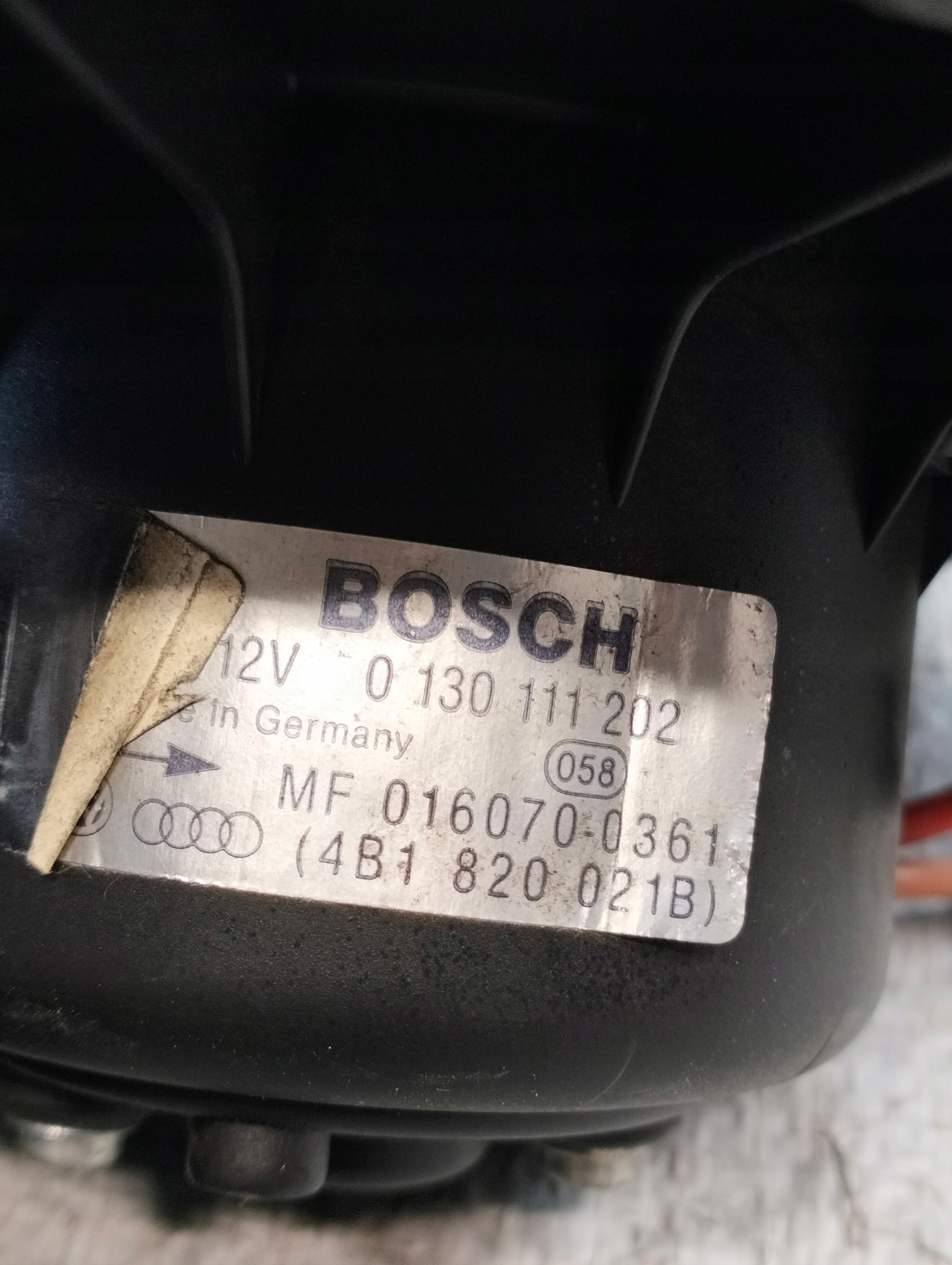 DMUCHAWA Lüfter des lüfters AUDI A6 C5 2.5 TDI 99r 4b1820021B 0130111202
