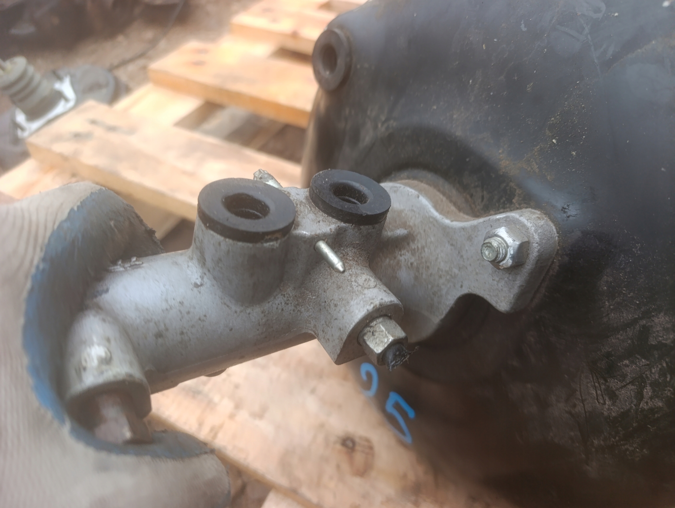 Servo Posilovač bŕzd DODGE RAM 1500 32072995