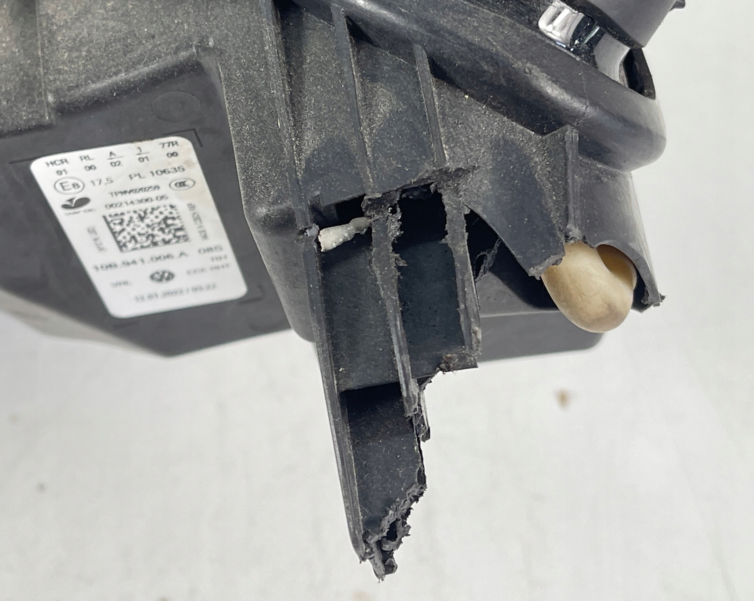 VW ID3 light front right FULL LED 10B941006A