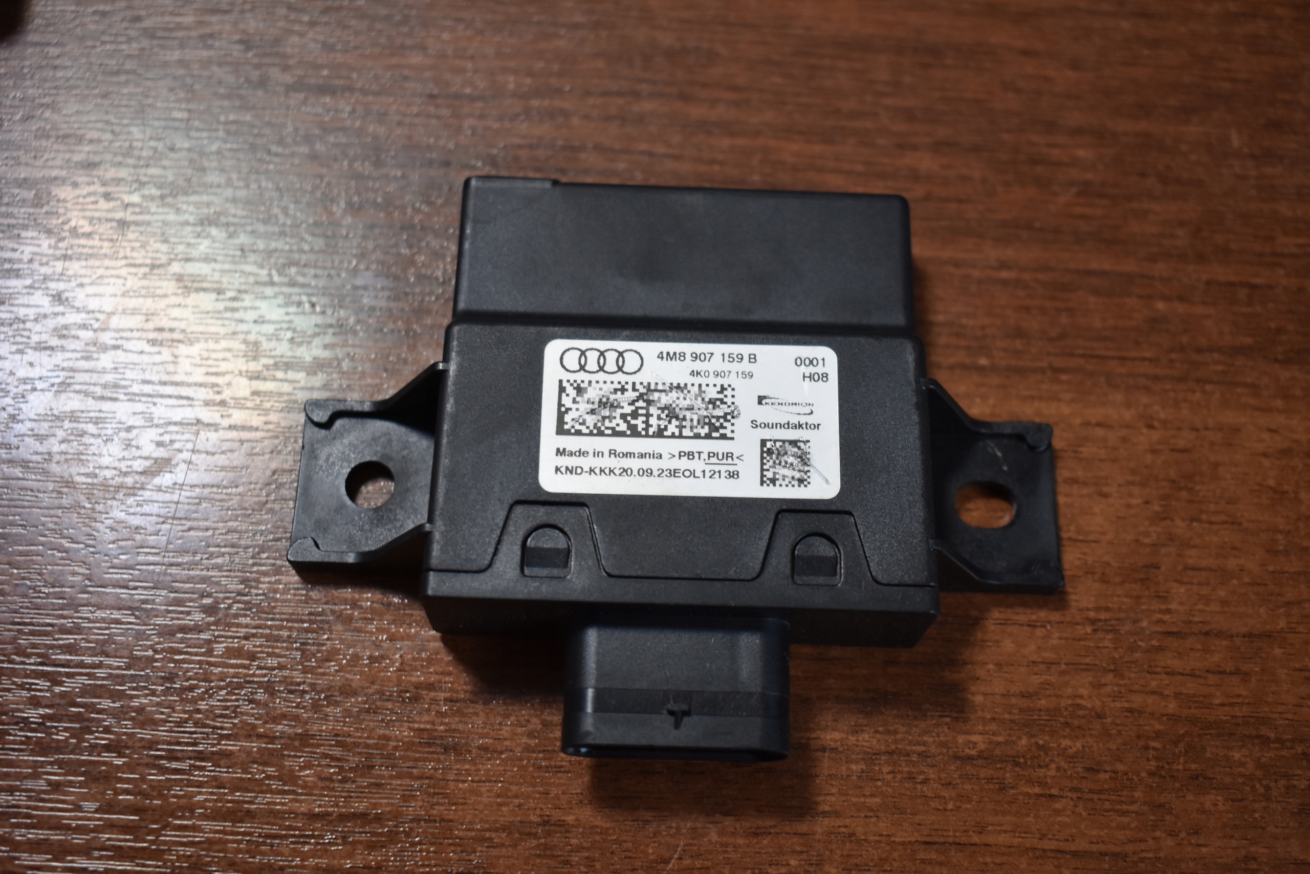 IDEALNY control unit DZWIEKU AUDI Q8 SQ8 RSQ8 1