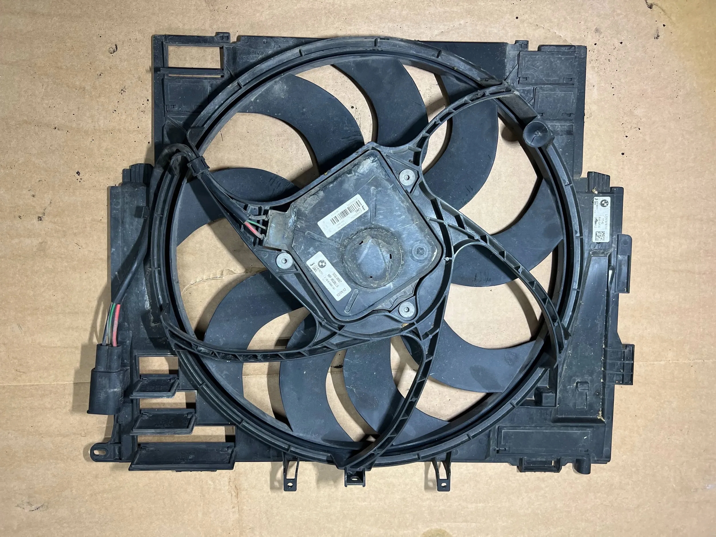 BMW 5 F10 F11 WENTYLATOR CHŁODNICY 7618784 WYSYŁKA GRATIS