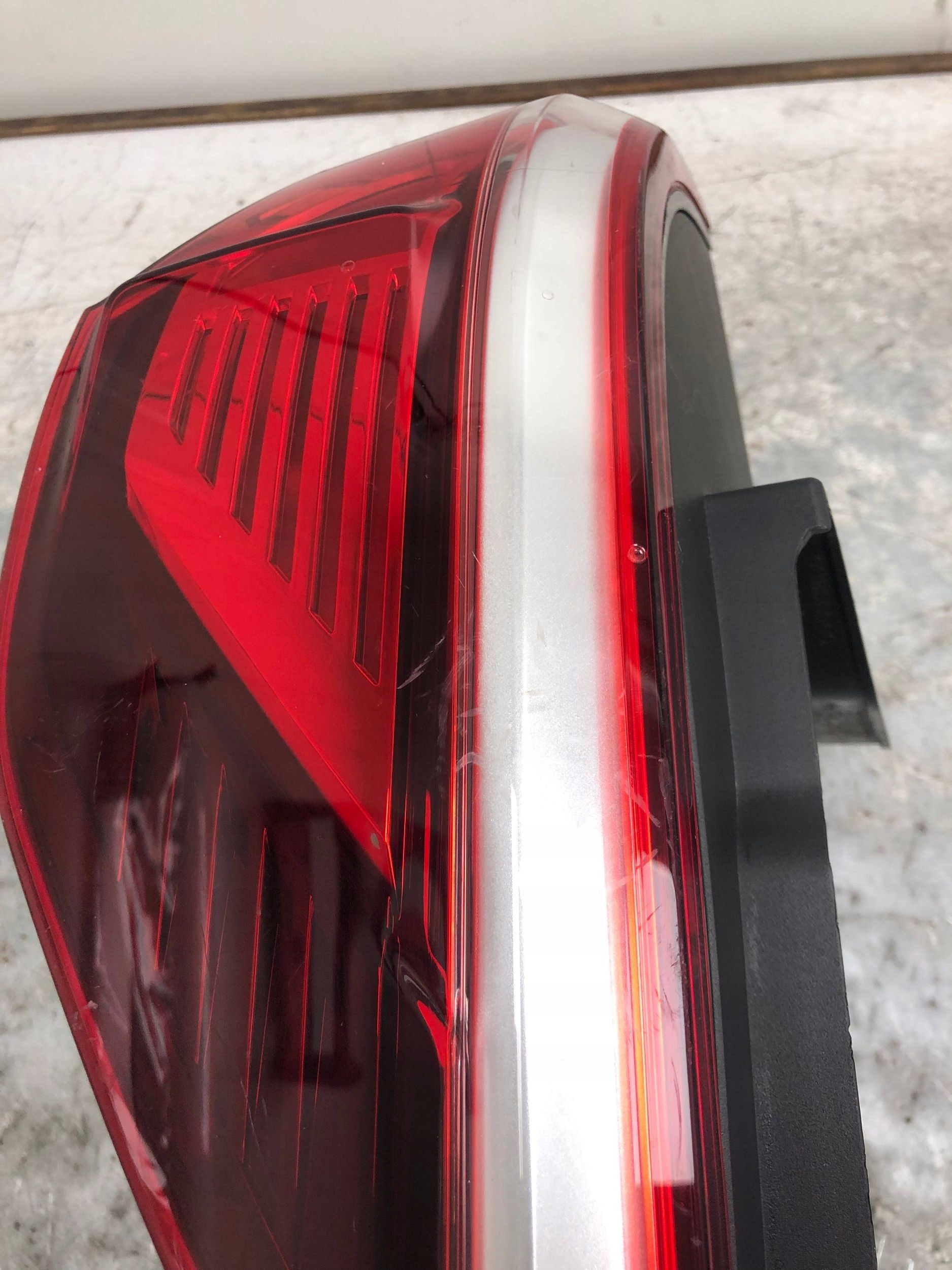 light LED right rear part VW T7 7T0945096B