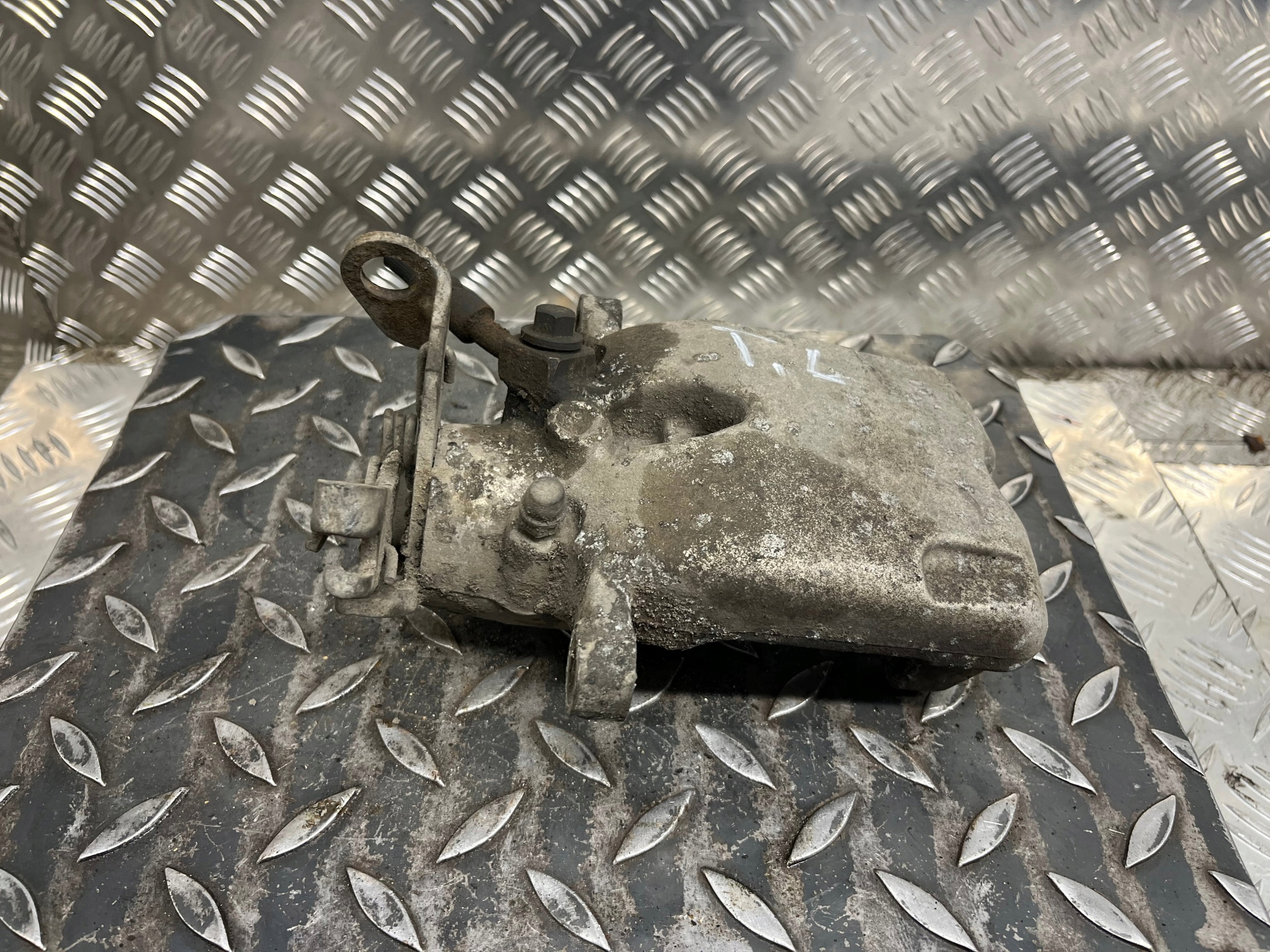 caliper brake left rear part rear OPEL INSIGNIA