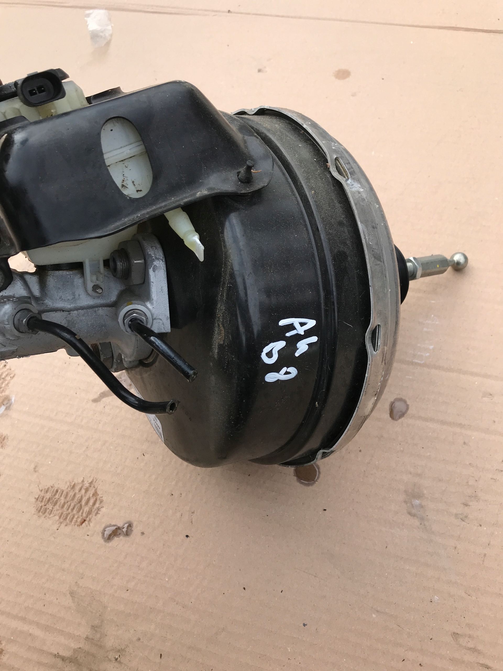 servo brake AUDI A4 B8 A5 8K0612103N