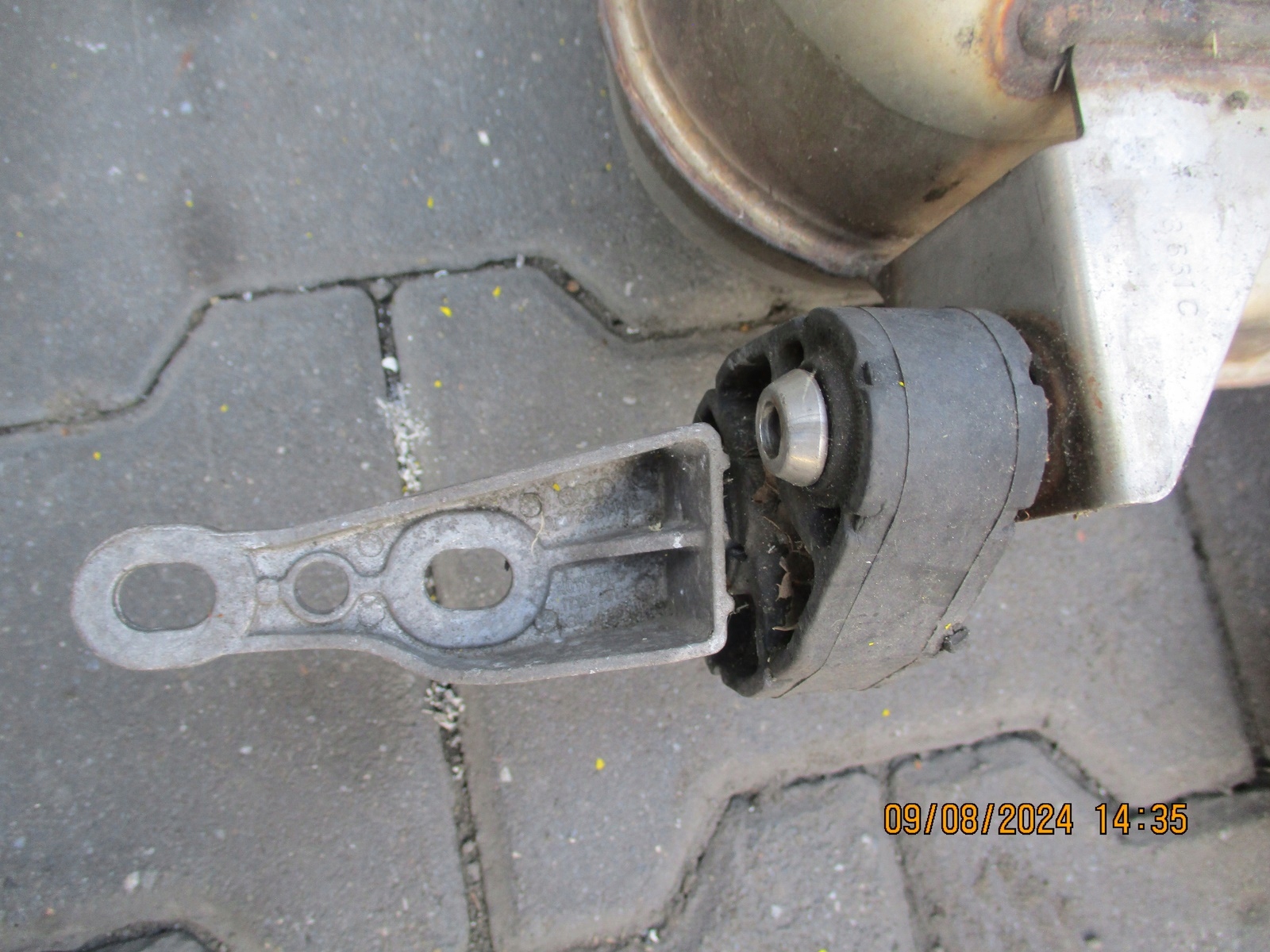 muffler, exhaust AUDI Q5 8R0 3,0TDI 8R0253611