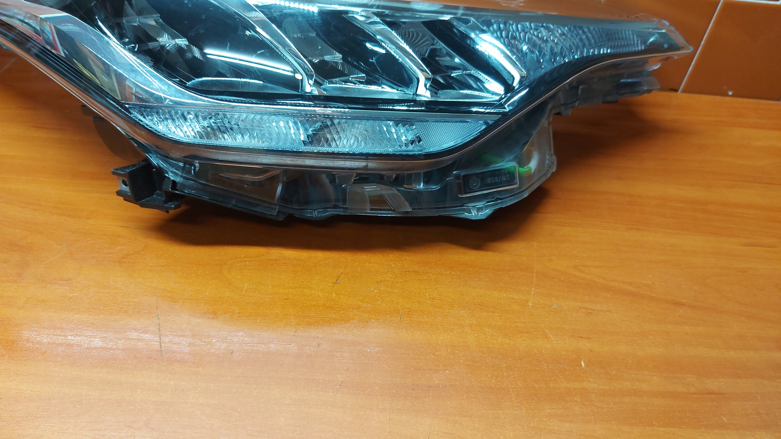 REFLEKTOR light right right front TOYOTA CHR C-HR 19- LIFT