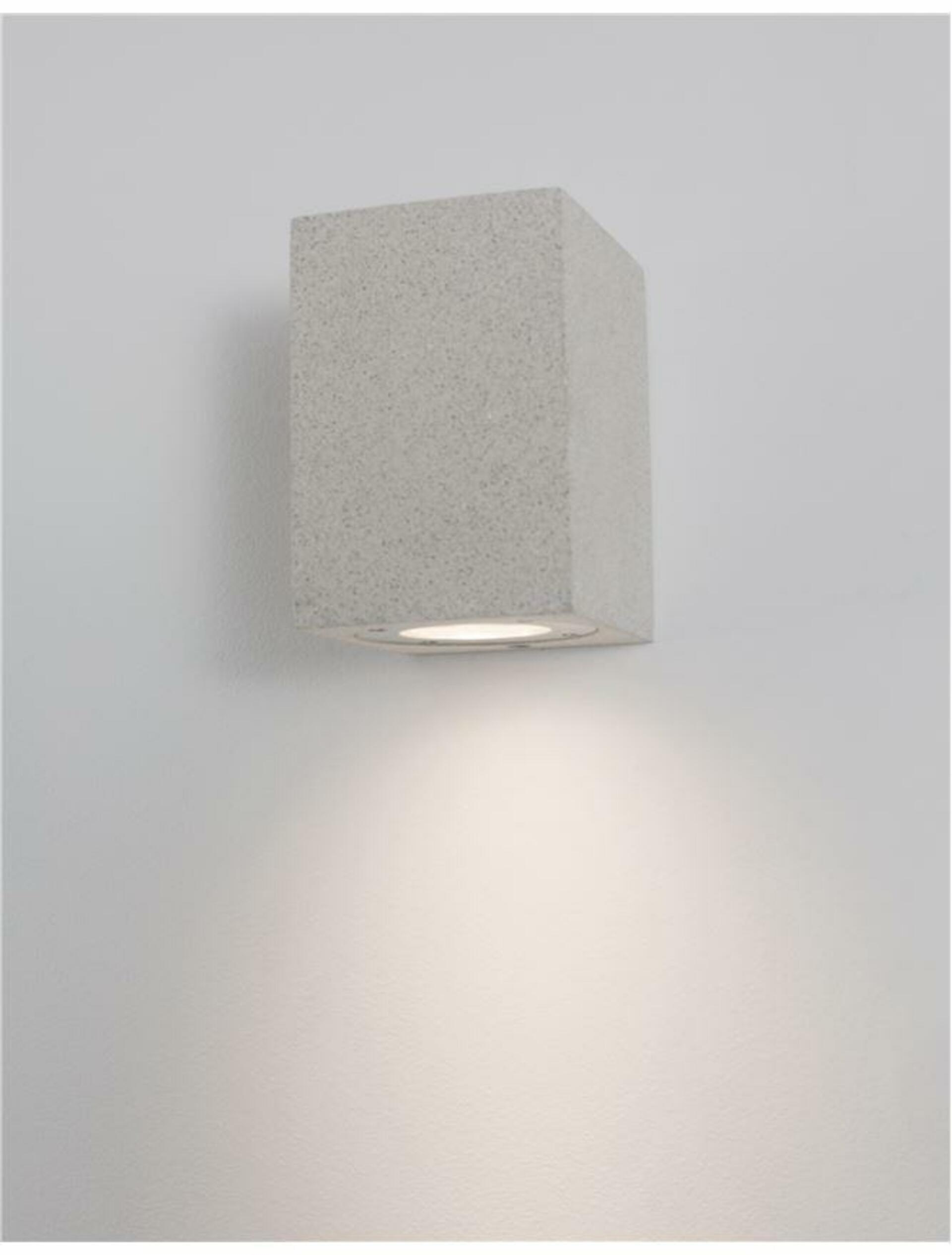 Nova Luce vonkajšie nástenné svietidlo Fuento biely pieskovec sklenený difúzor