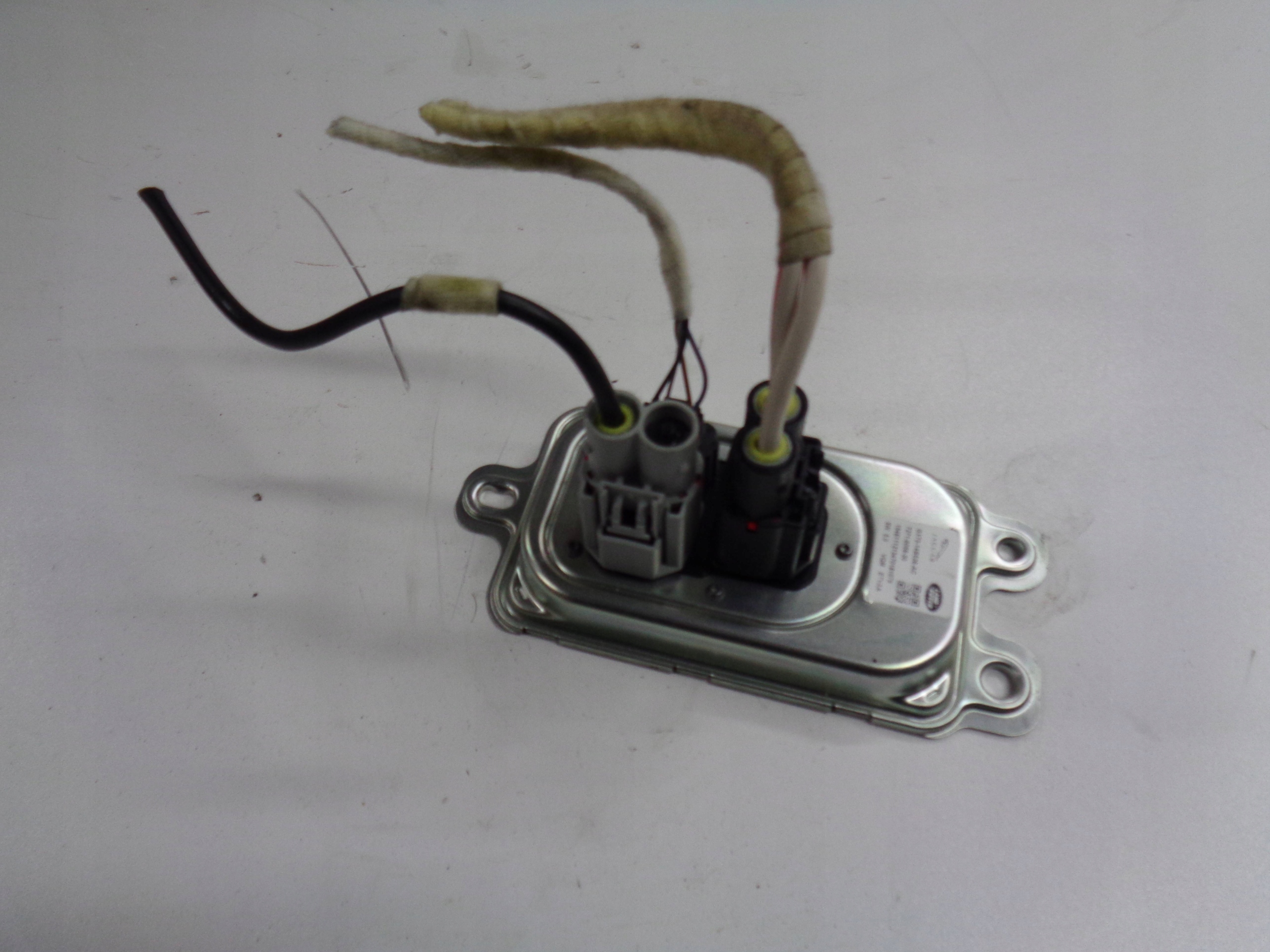 JAGUAR XE X760 module relay plugs
